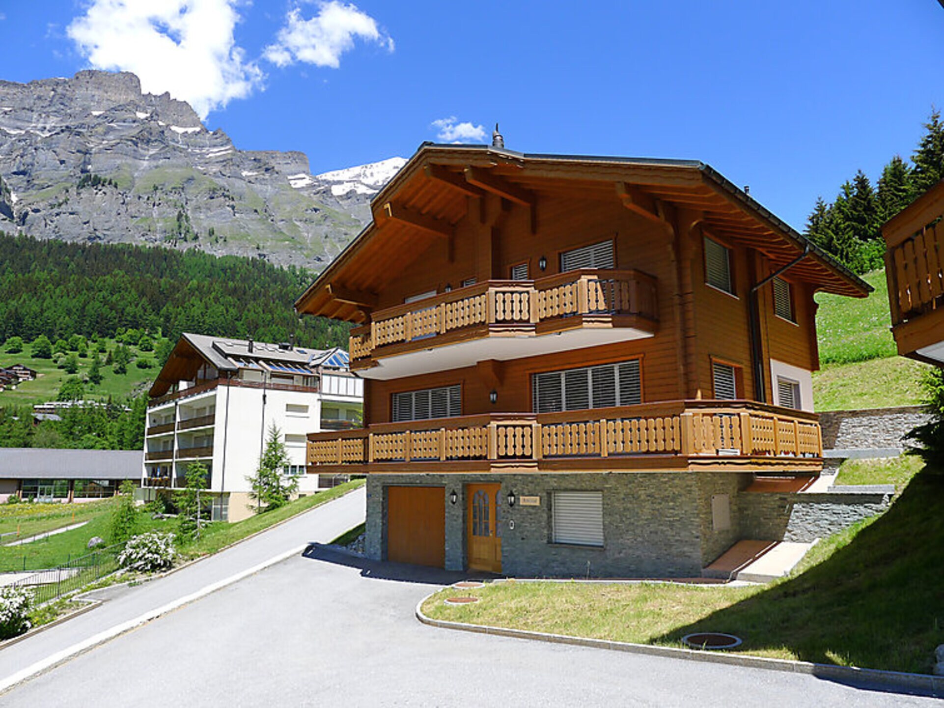 Property Image 1 - The Ultimate Chalet in an Ideal Location, Wallis Chalet 1174