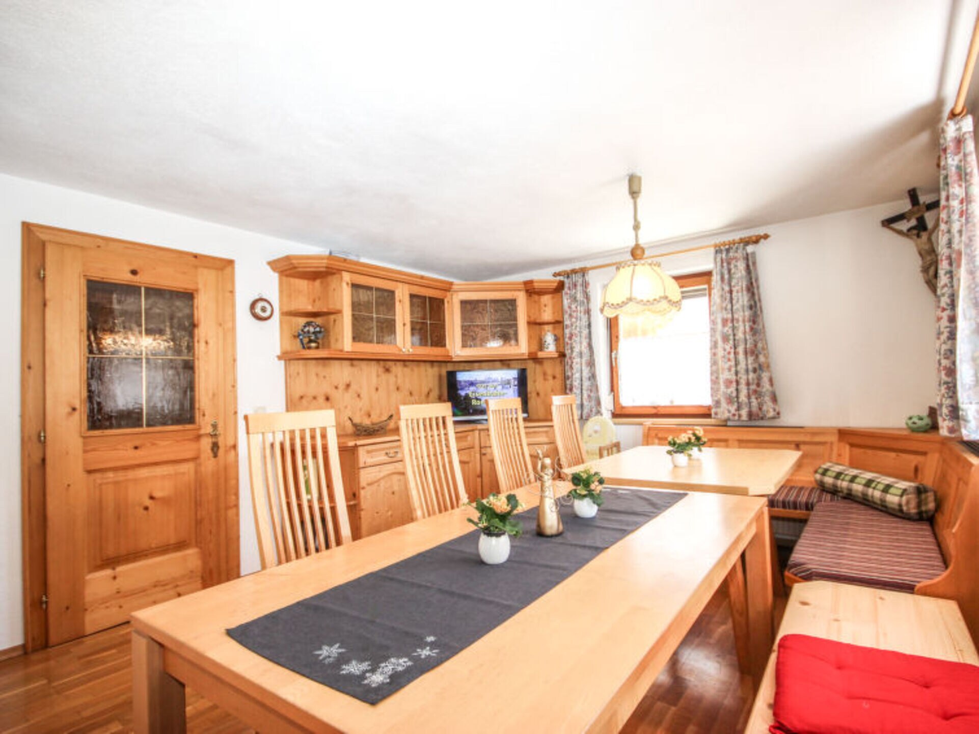 Property Image 2 - The Ultimate Villa in an Ideal Location, Tirol Villa 1225