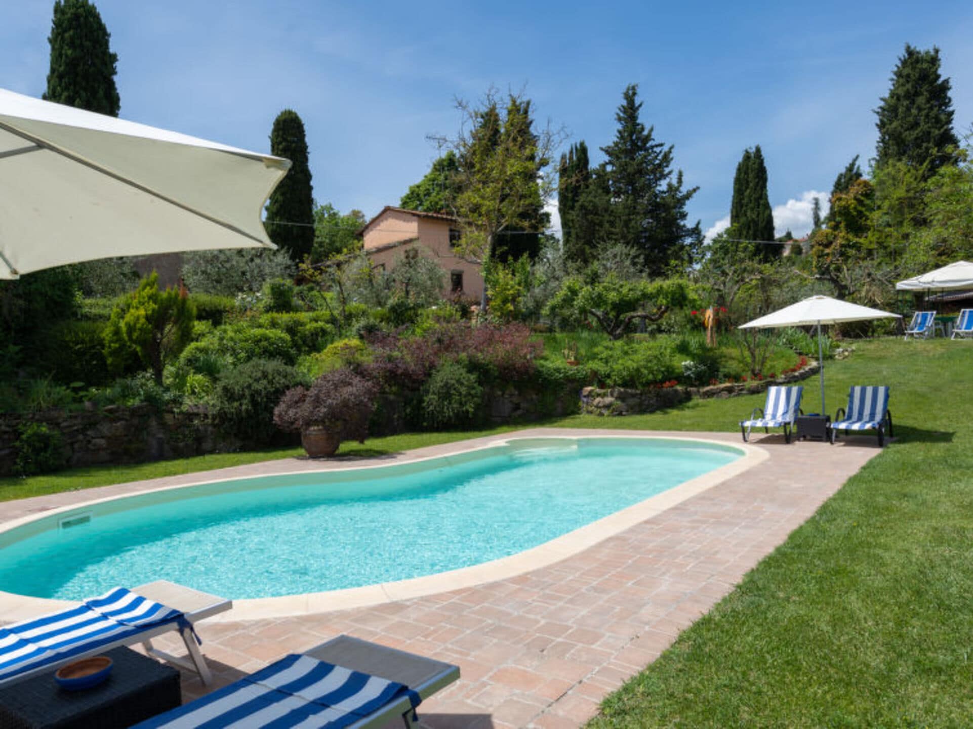 Property Image 1 - Property Manager Villa with First Class Amenities, Arezzo Villa 1005