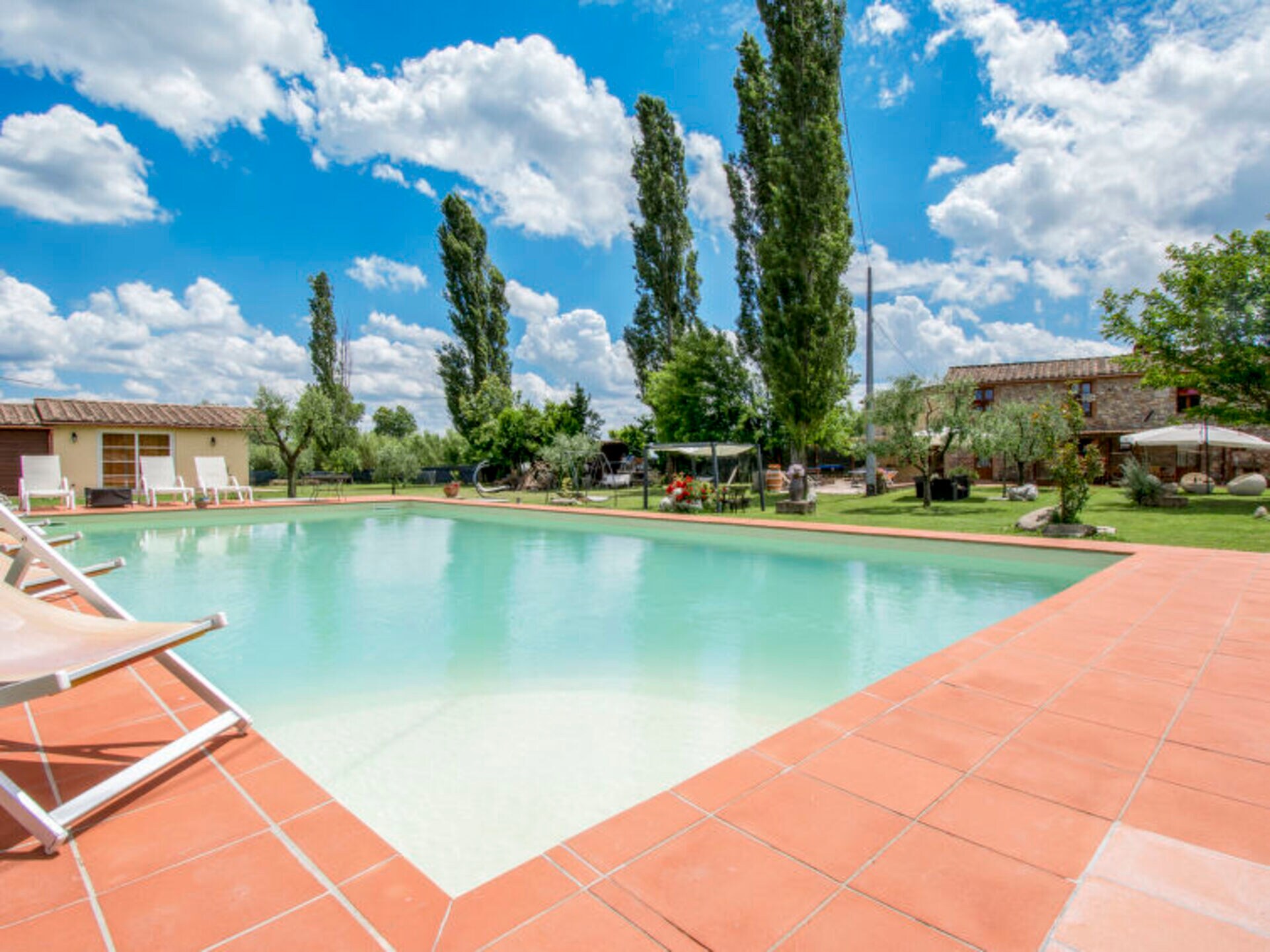 Property Image 2 - Villa with First Class Amenities, Lucca Pisa and Surroundings Villa 1073
