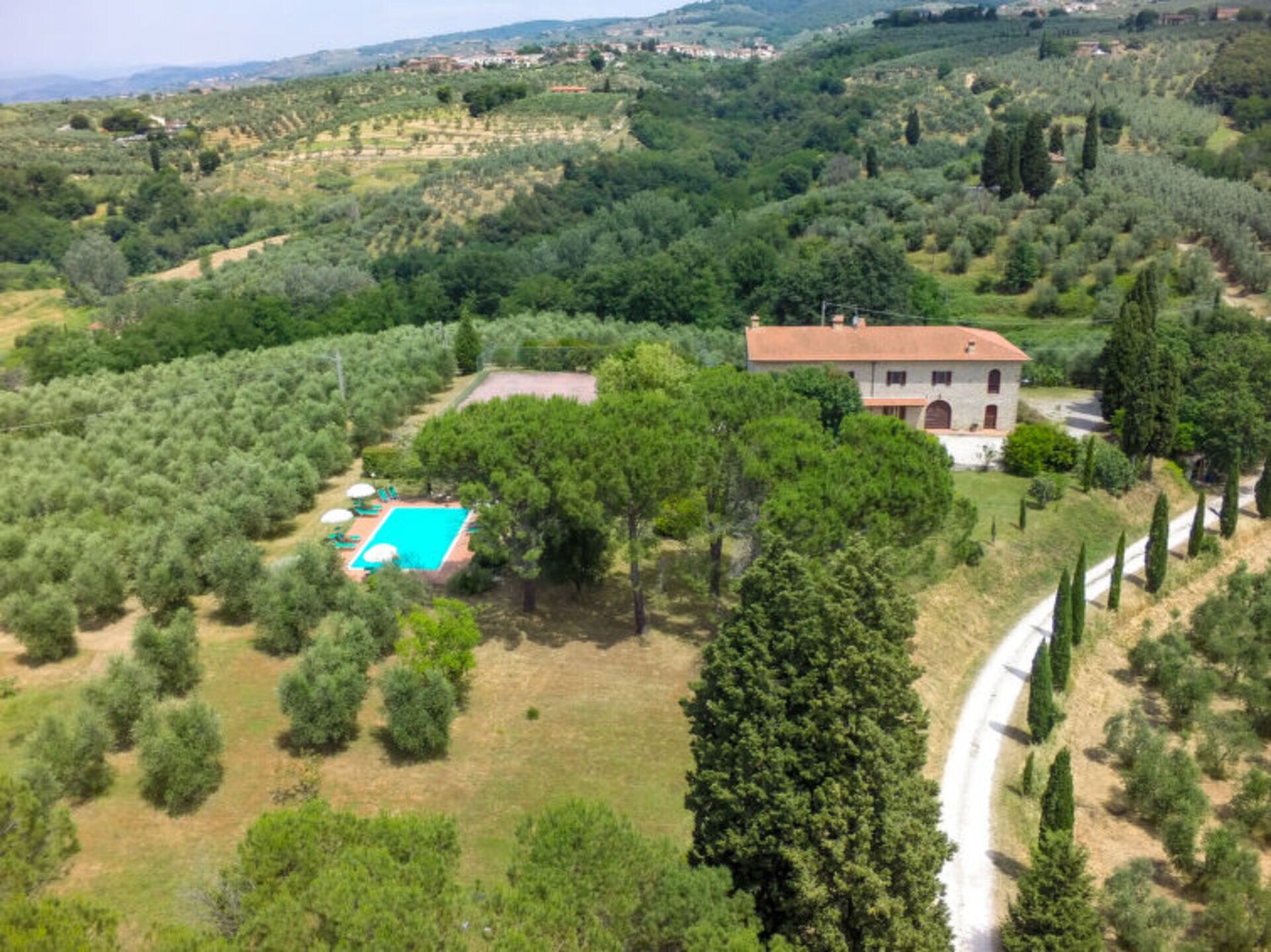 Property Image 1 - Villa with First Class Amenities, Florence Villa 1072