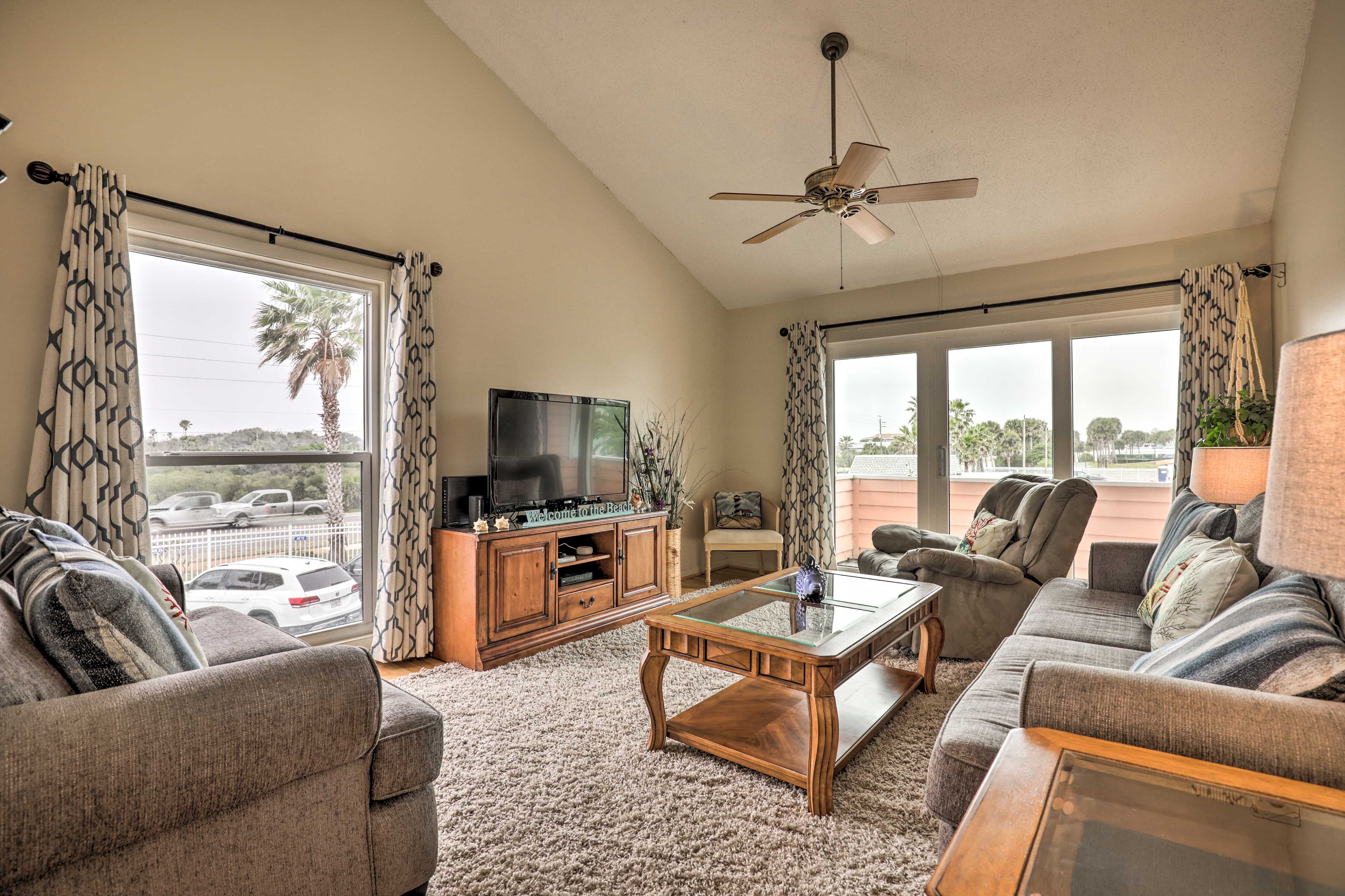 Property Image 1 - Breezy Beach Condo: Walk to Ocean & Restaurants!