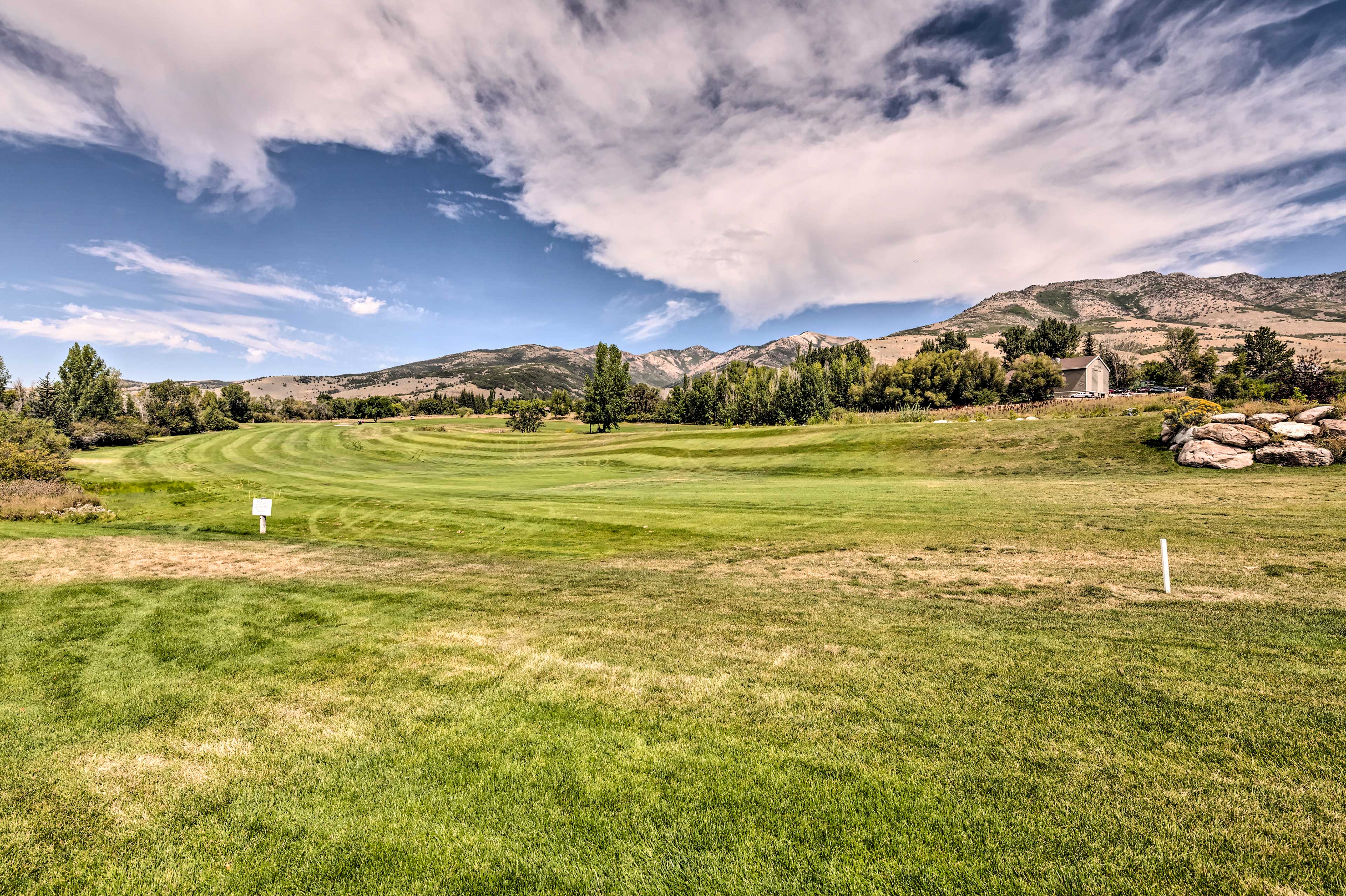 Property Image 2 - ’Altitude Adjustment’ 6 Miles to Powder Mountain!