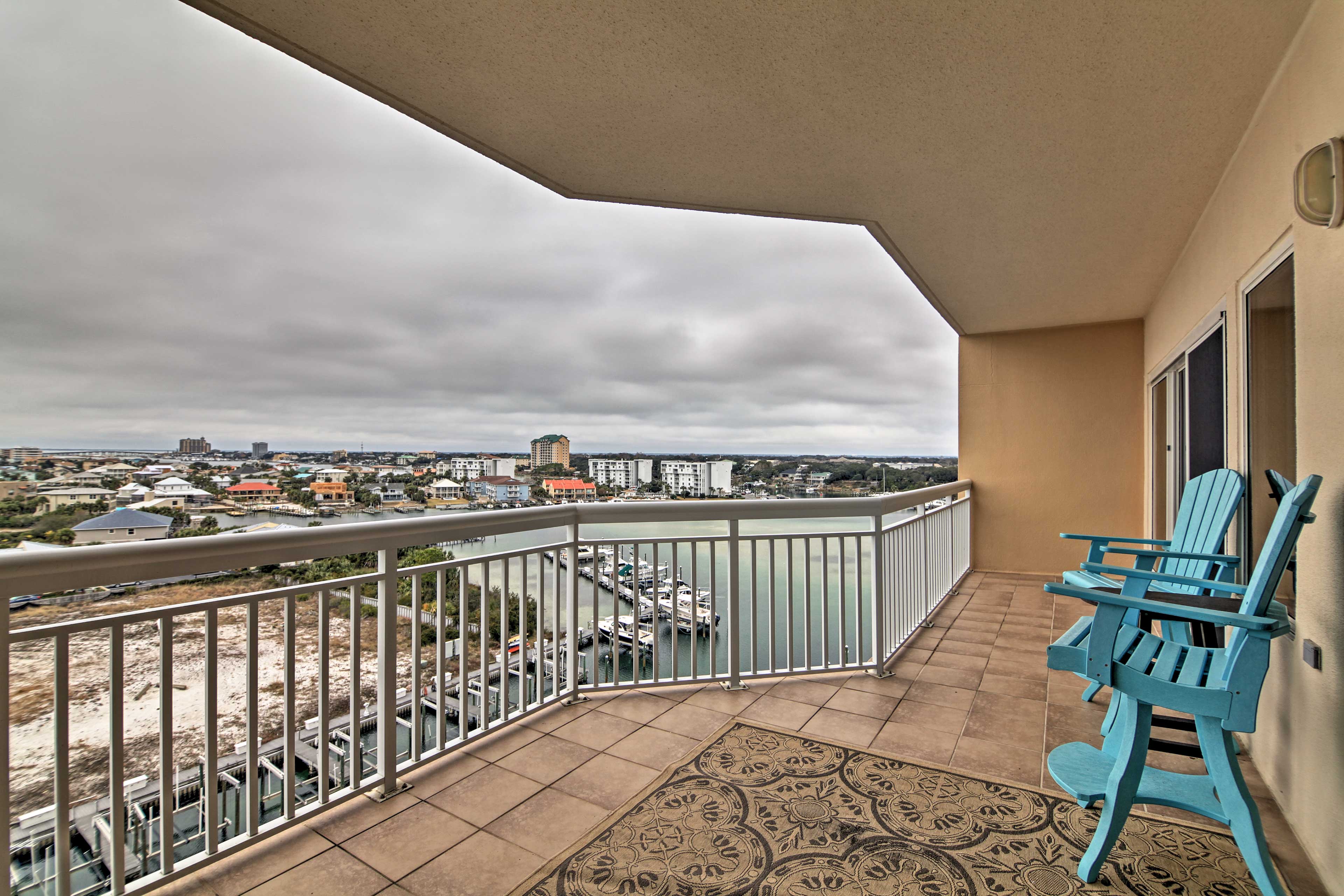 Property Image 2 - Beachfront Destin Condo w/ Pool & Harbor View!