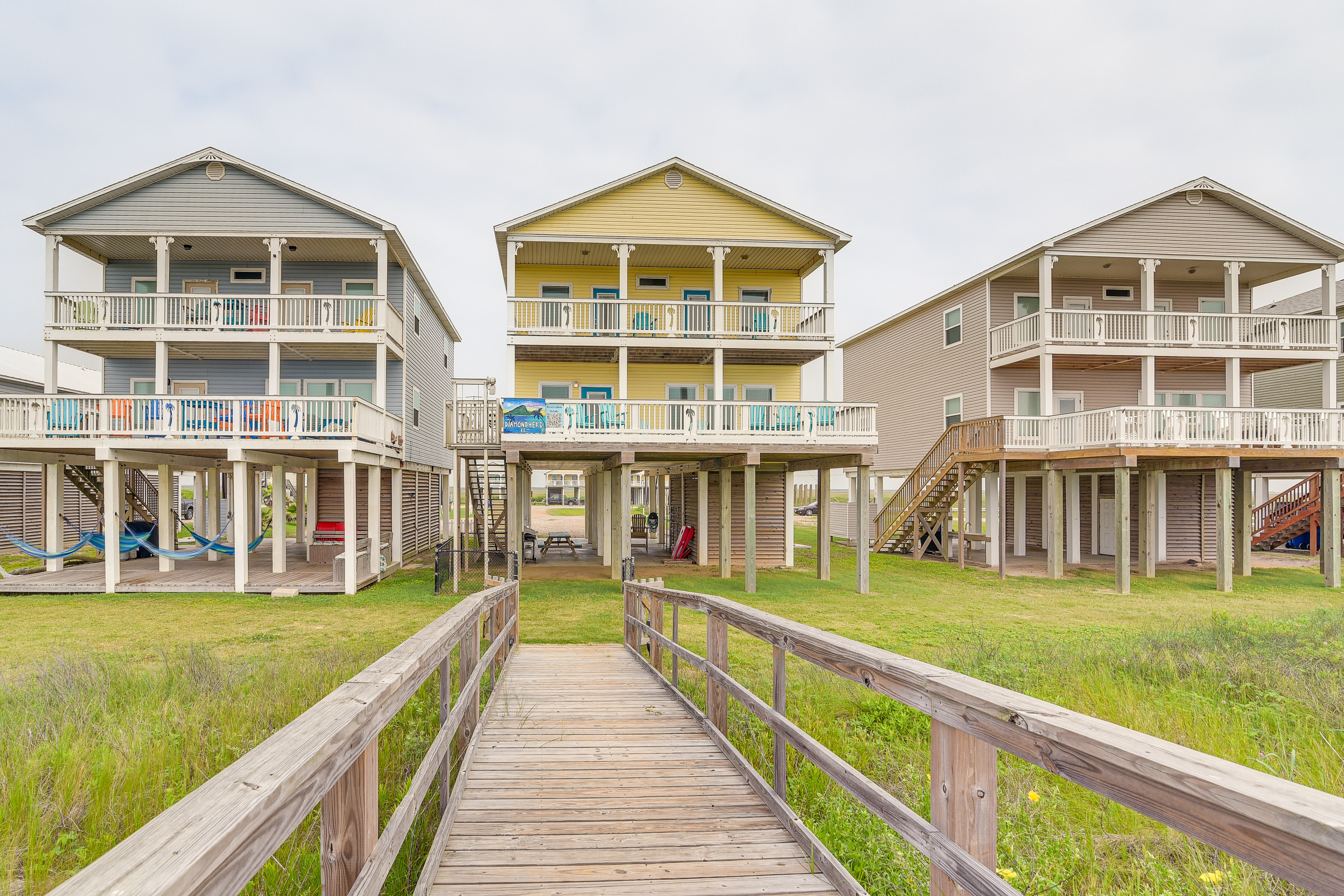 Property Image 2 - Beachfront Texas Retreat - 2 Decks, Patio & Views!