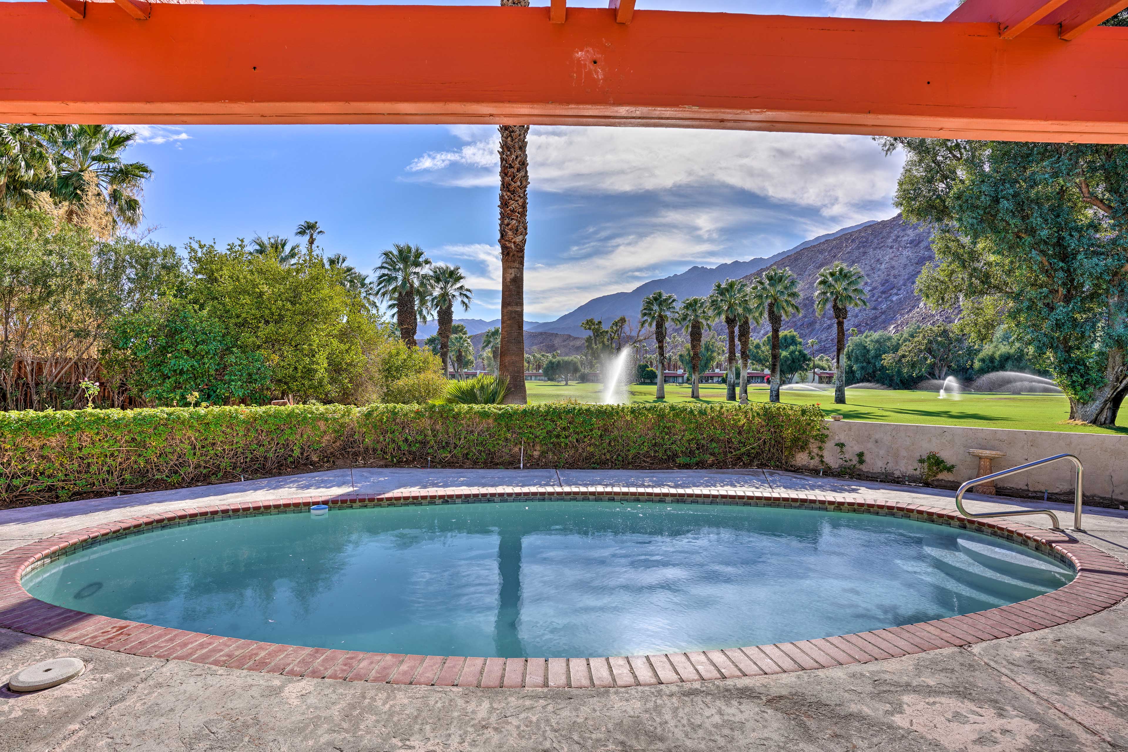 Borrego Springs Getaway w/ Private Pool & Views!