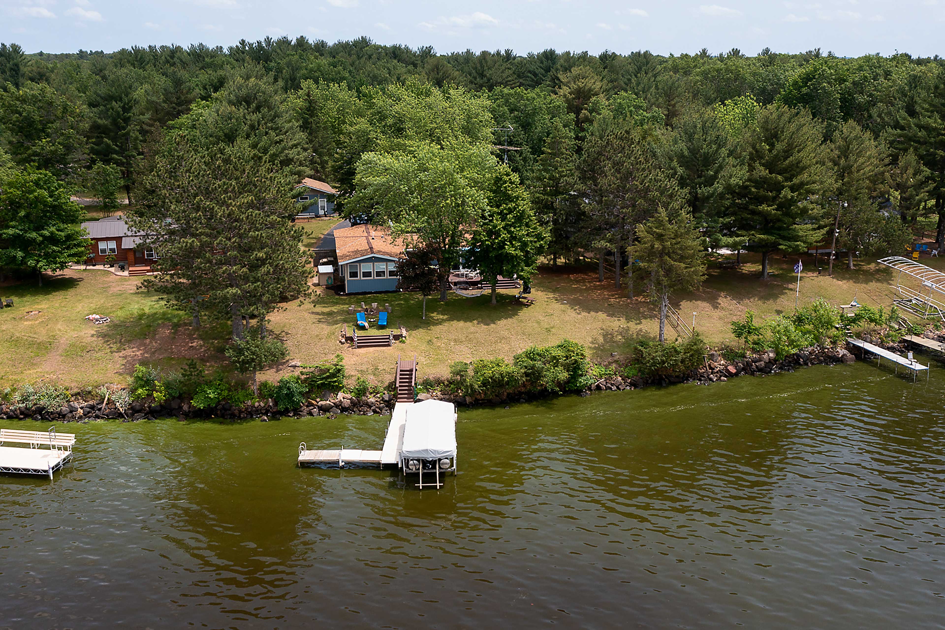 Home on Castle Rock Lake w/ Seasonal Swimming Dock