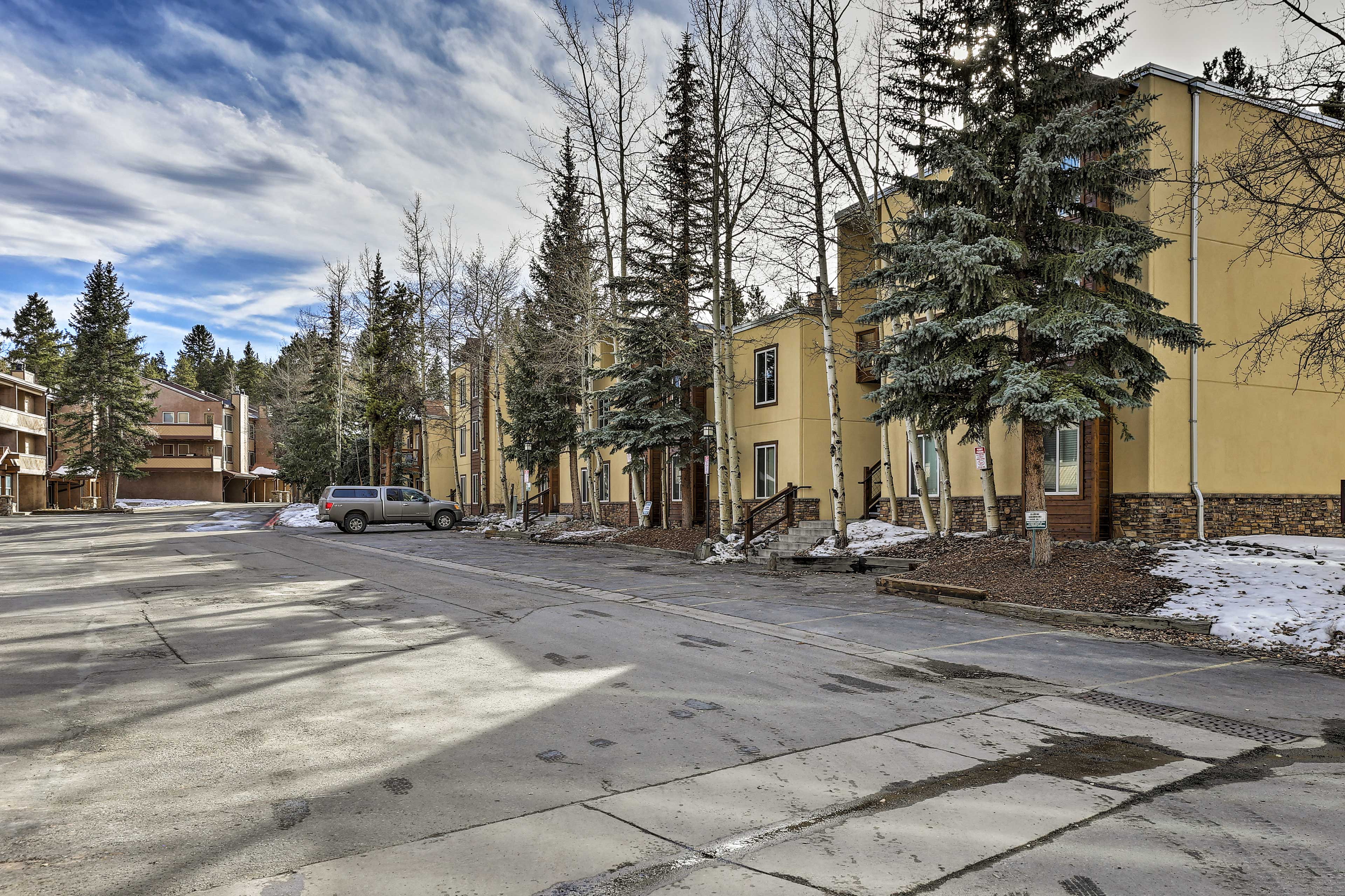 Property Image 2 - Breckenridge Condo w/ Spa Access: Walk to Ski Lift