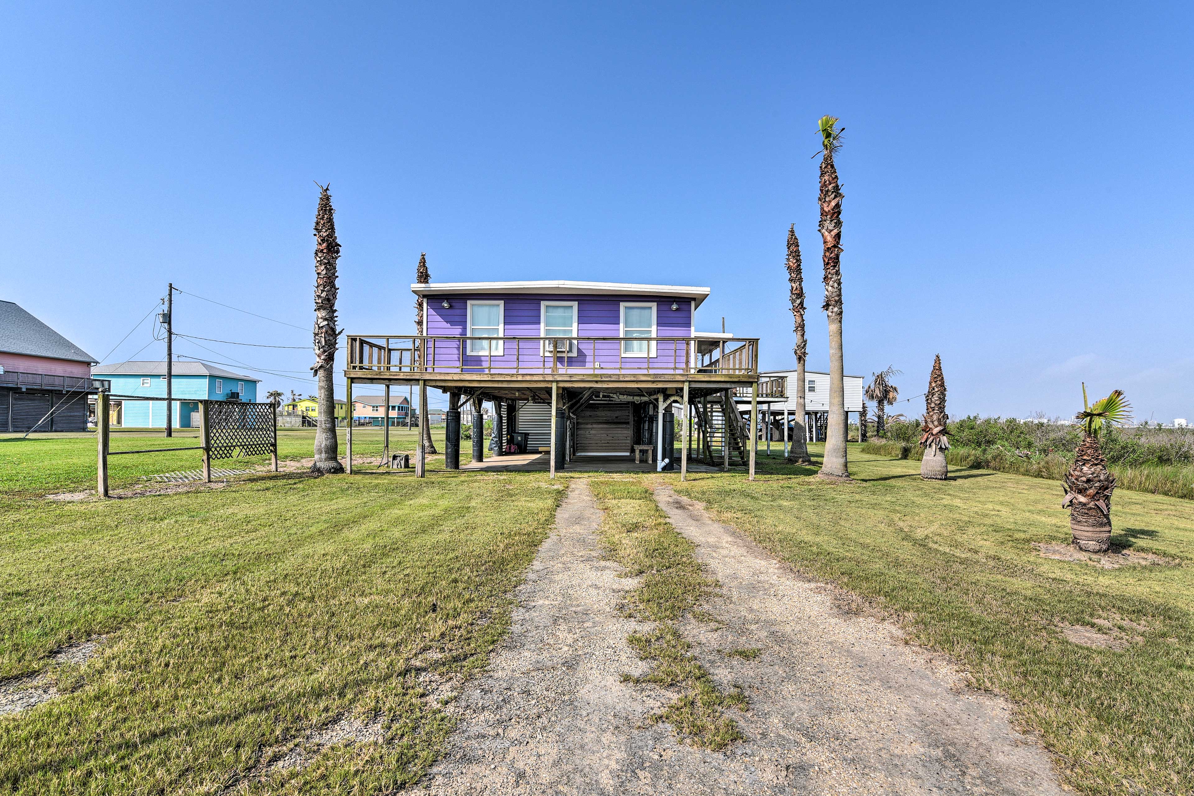 Property Image 2 - Breezy Surfside Beach Home - 4 Blocks to Ocean!