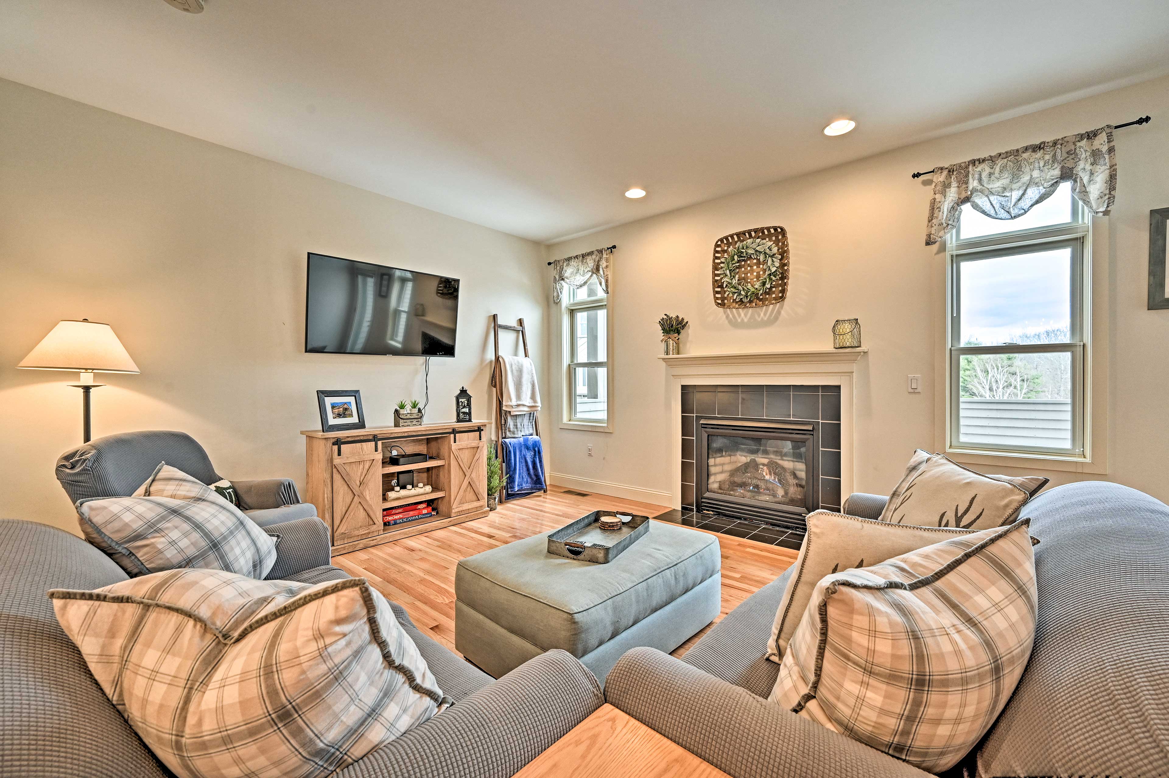 Property Image 1 - Bright Condo w/ Community Perks: Near Ski Quechee!