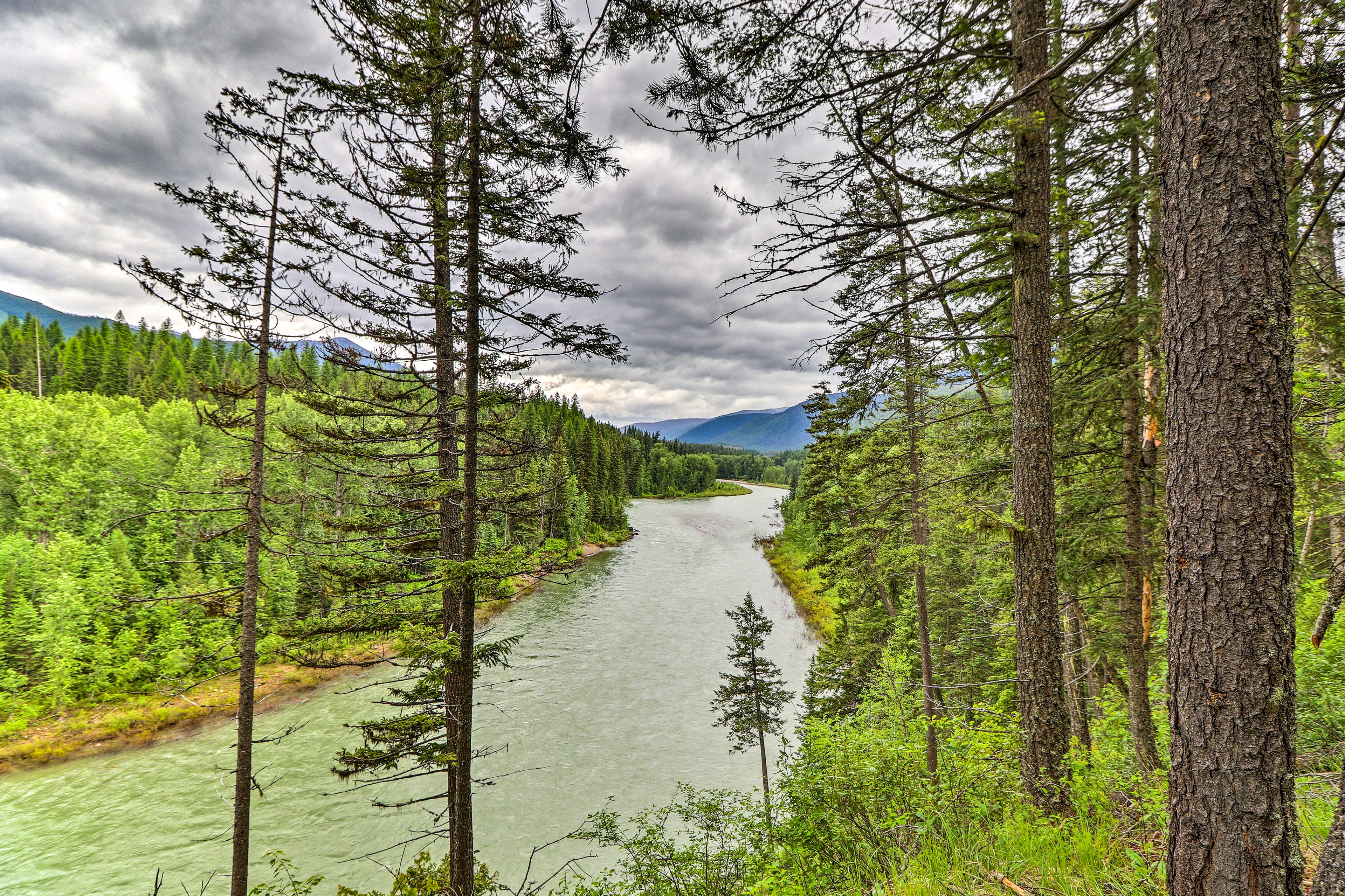 Property Image 1 - Cozy Glacier Park Log Cabin - ’Best in the West!’