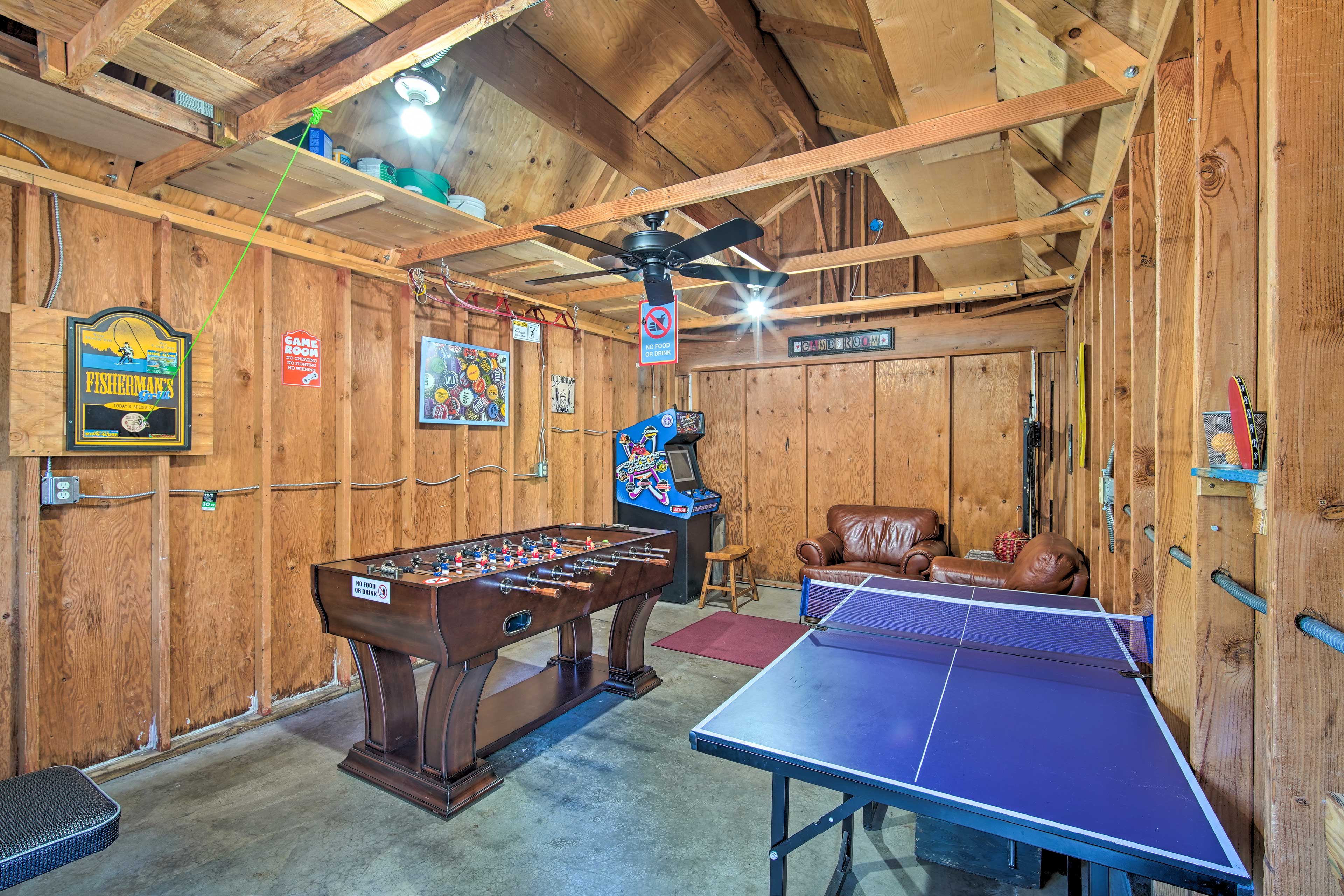 Property Image 1 - Cozy Renovated Cabin: Yard, Deck, Playroom/Arcade