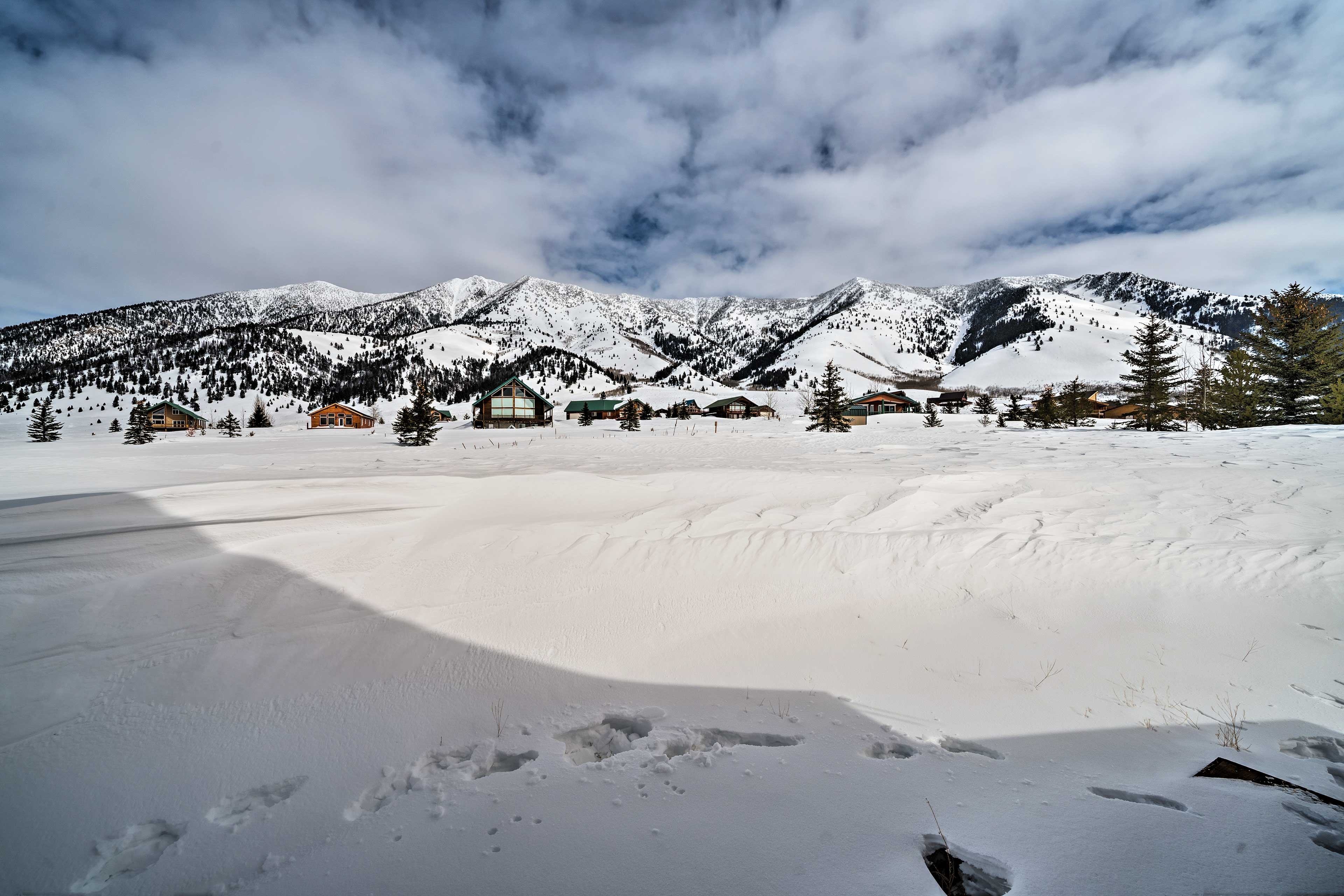 Property Image 2 - Custom Log Cabin w/ Views - 20 Mi. to Yellowstone!