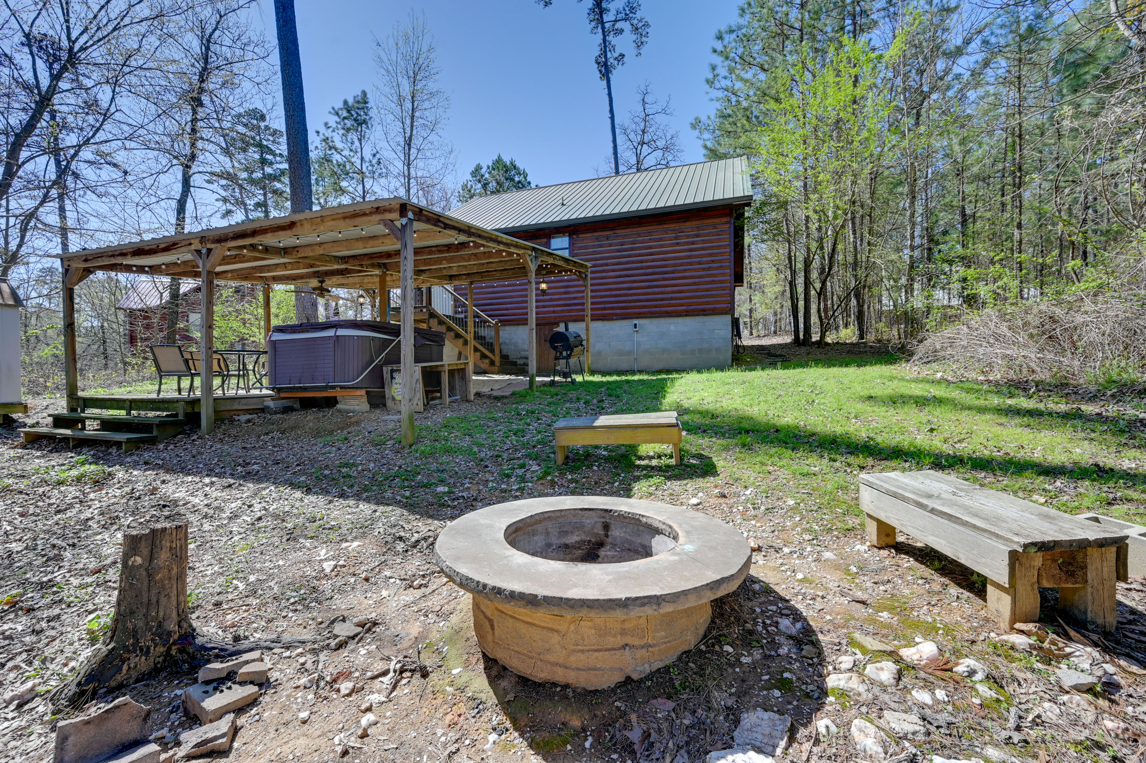 Property Image 2 - Broken Bow Cabin w/ Hot Tub & Fire Pit, Near Lake!