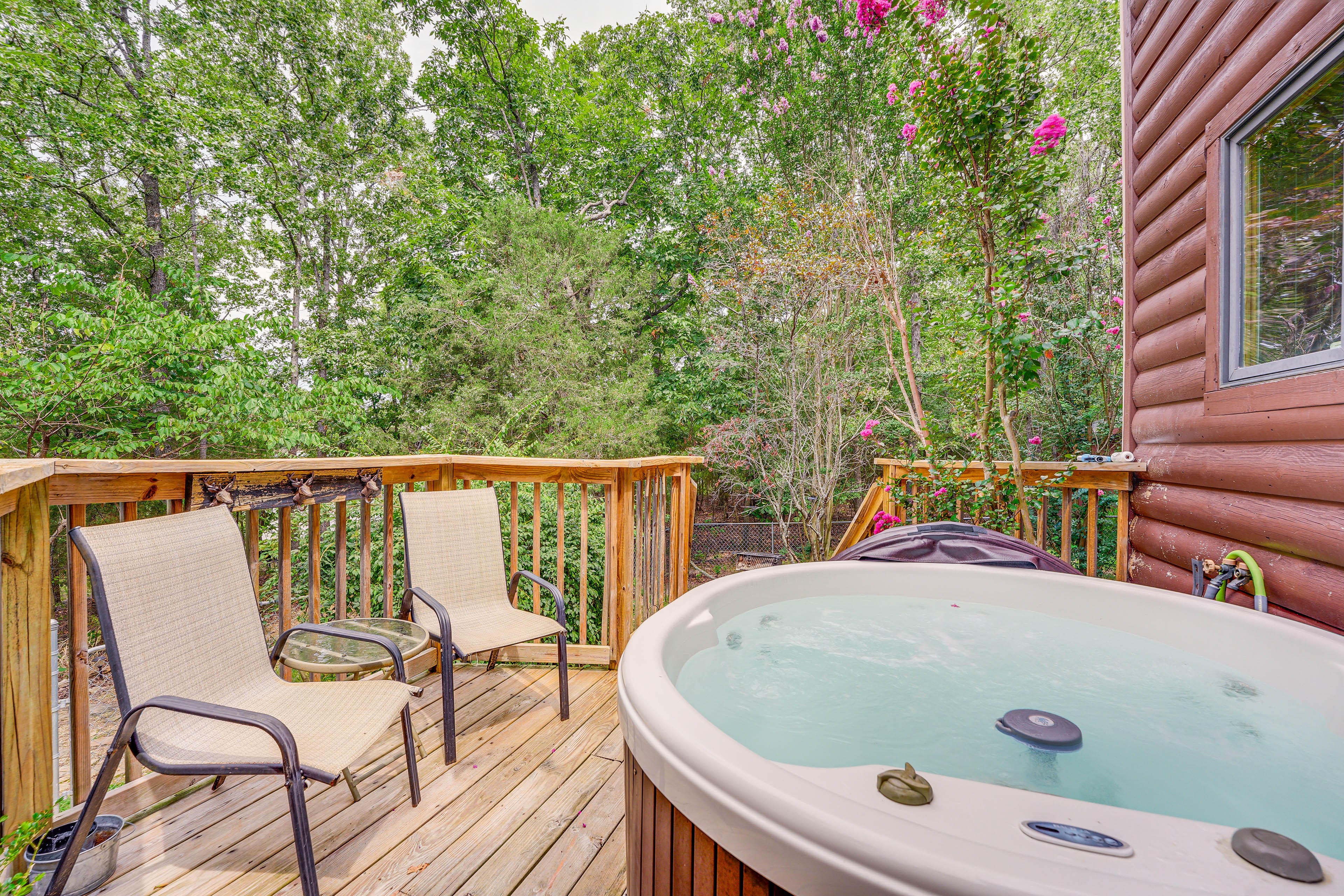 Property Image 2 - Cabin on Table Rock Lake w/ Hot Tub & Fire Pit!