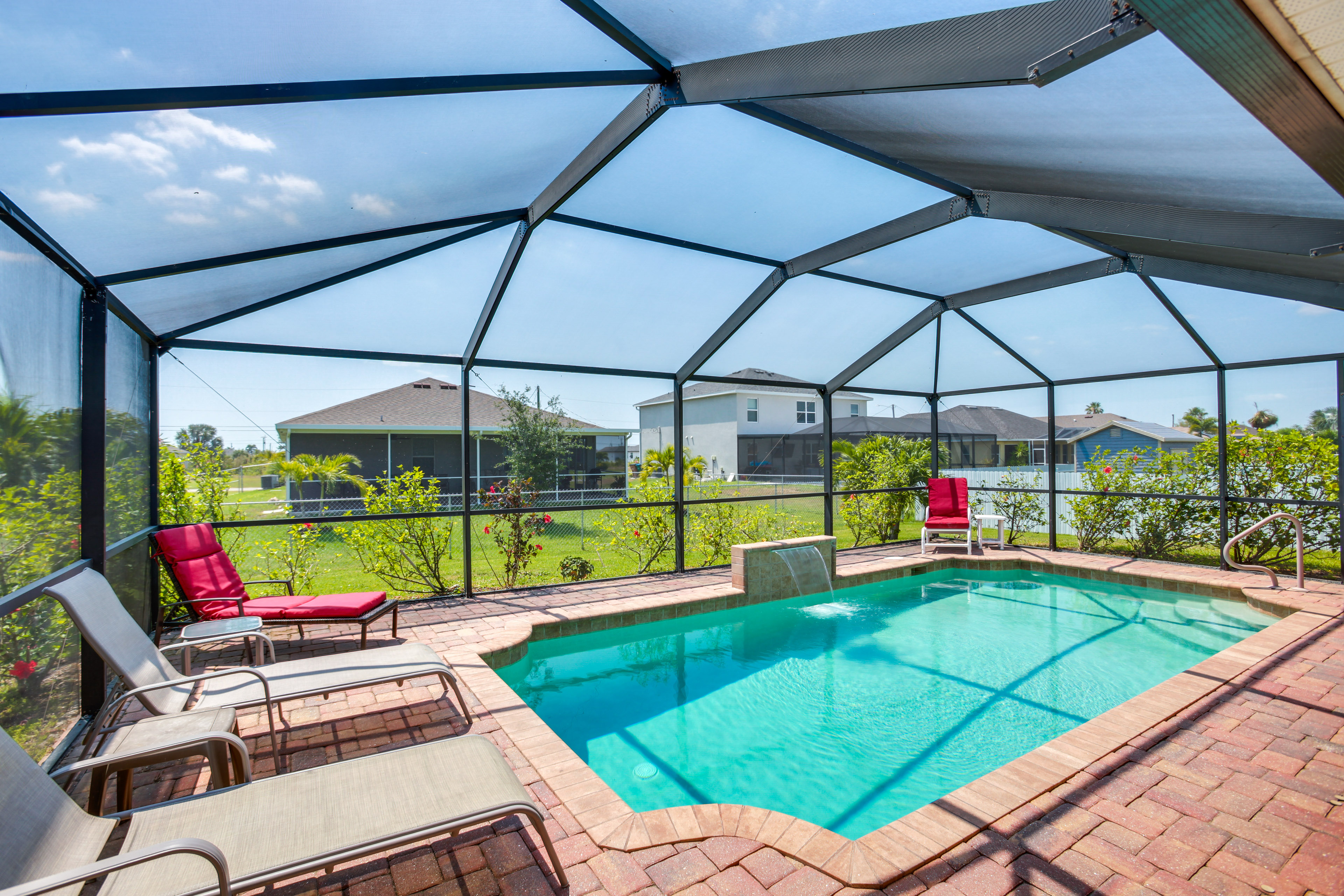 Home 6 Mi to Sun Splash Waterpark in Cape Coral - Home Rental in Cape Coral