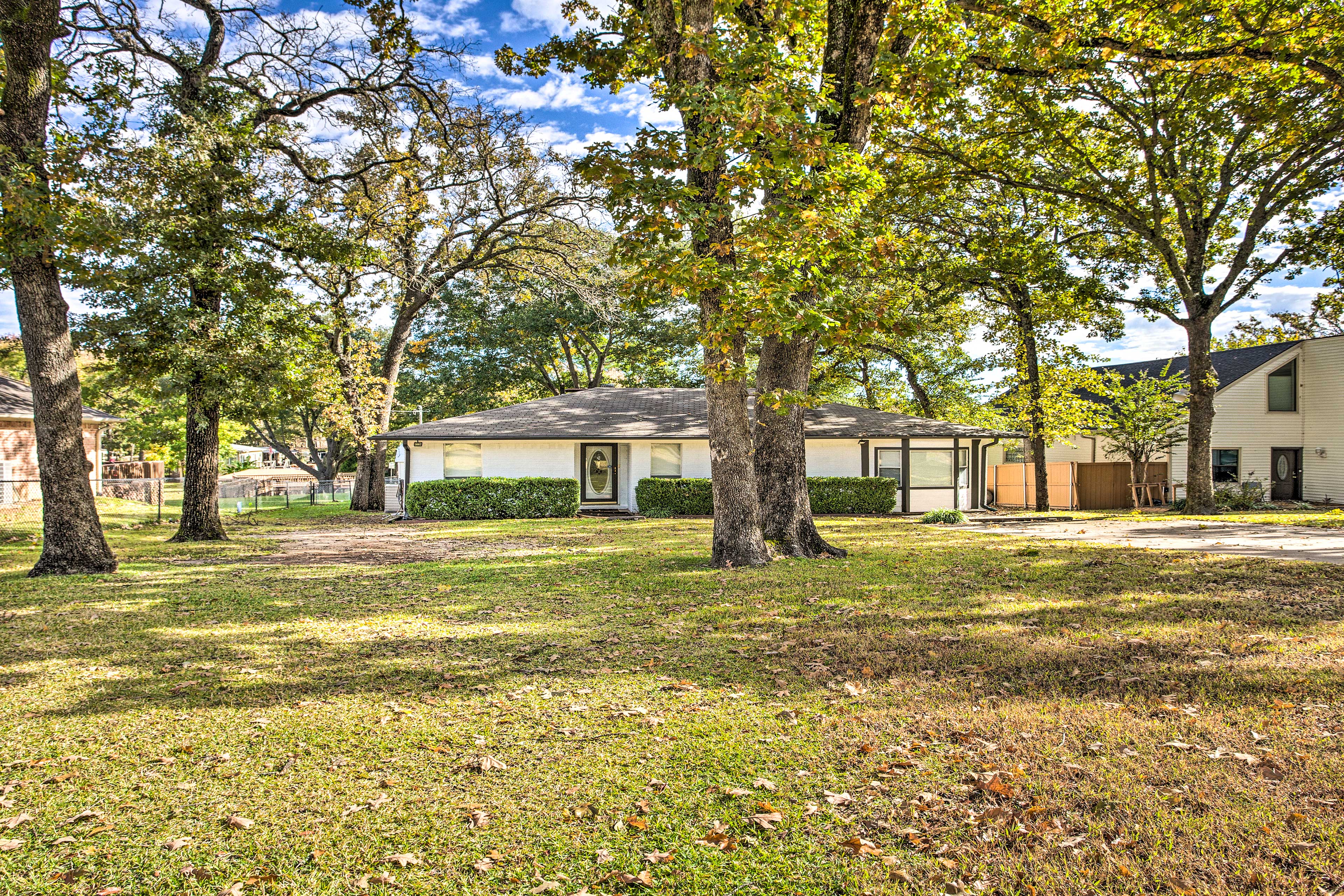 Property Image 1 - Cedar Creek Lake Home: Private Dock & Hot Tub