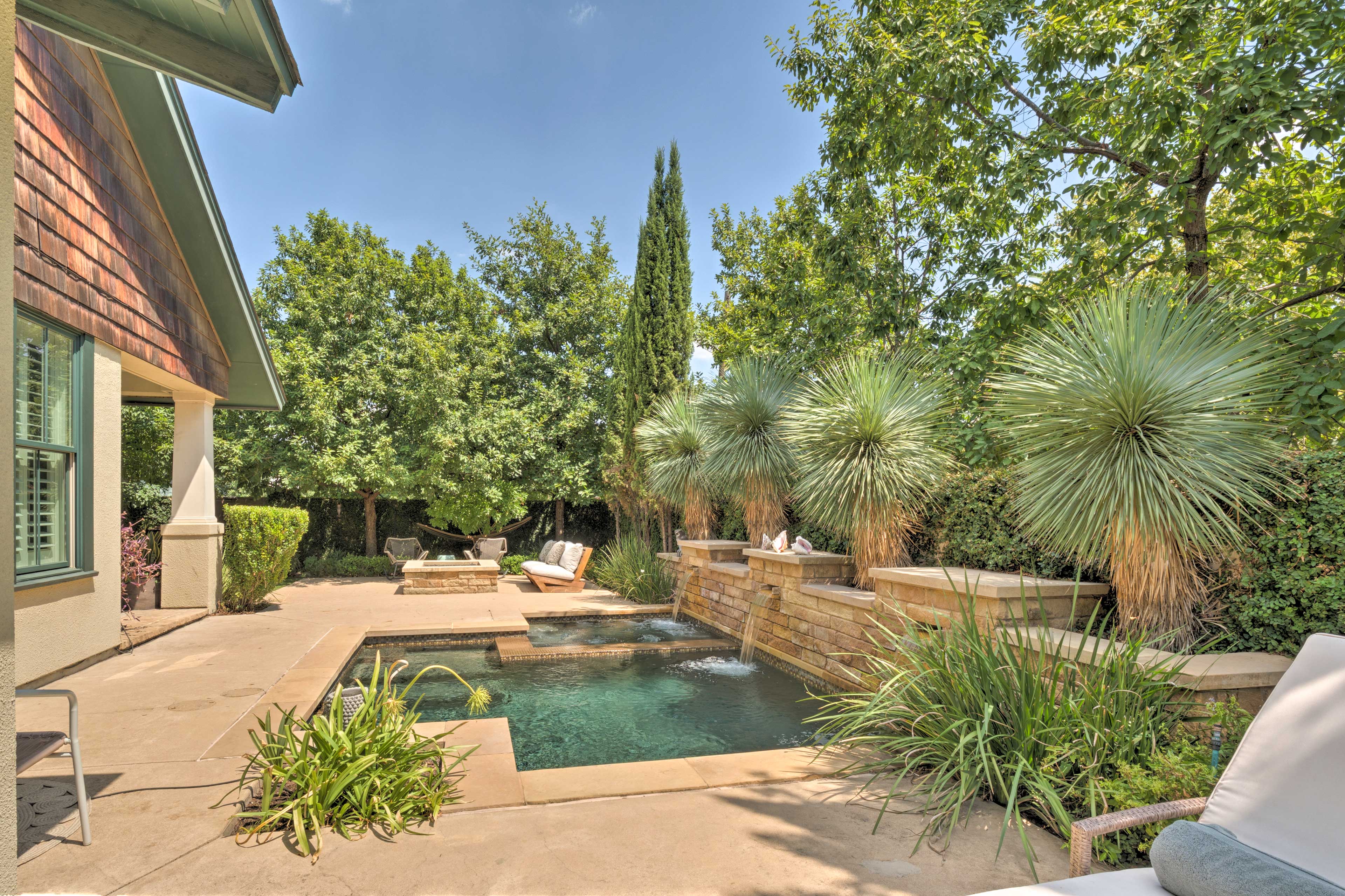 Property Image 2 - Ideally Located ’Austin Oasis’ w/ Pool & Hot Tub!