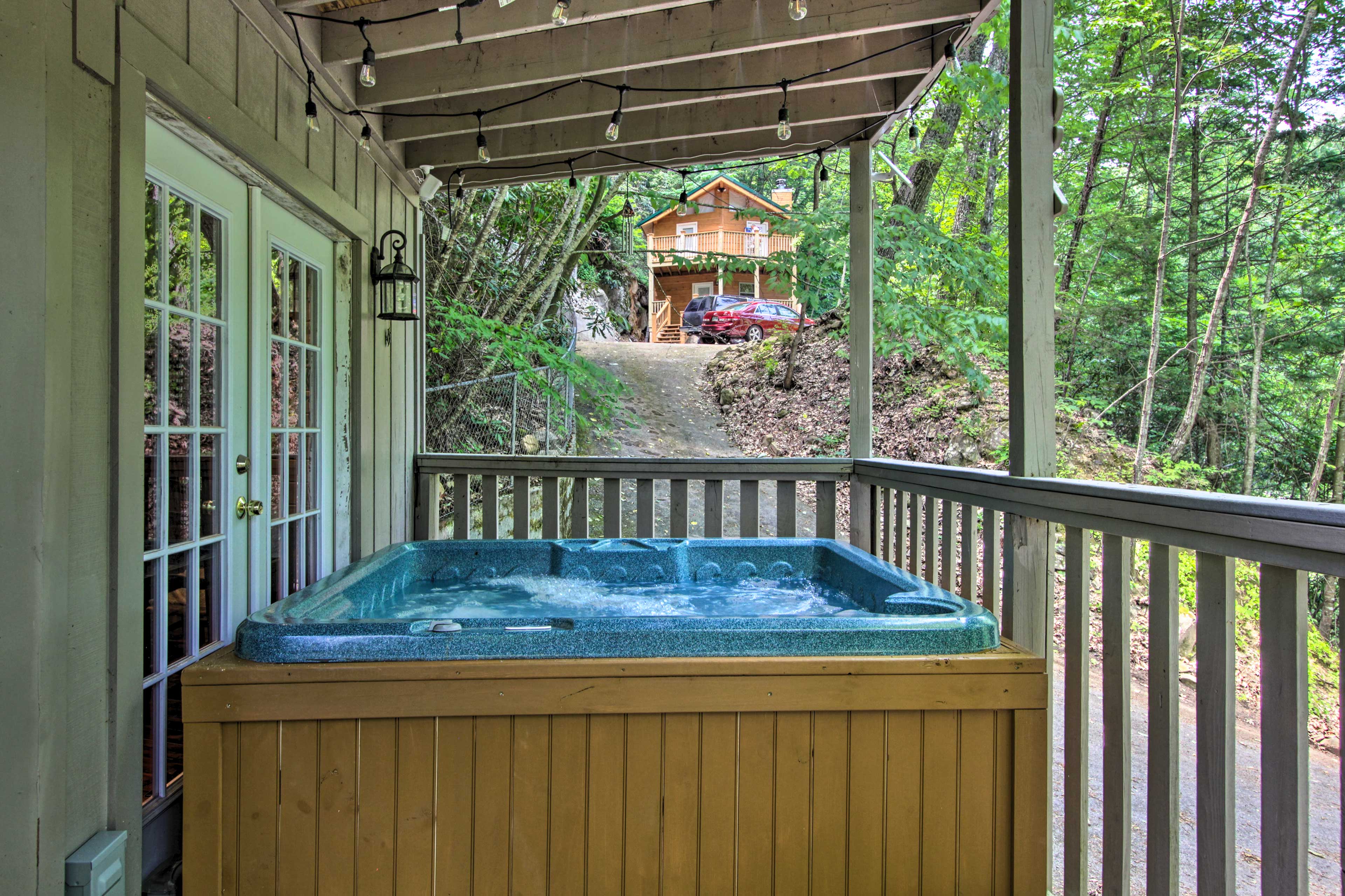 Property Image 2 - Chalet w/Hot Tub + Rustic Charm: 2 Mi to Downtown