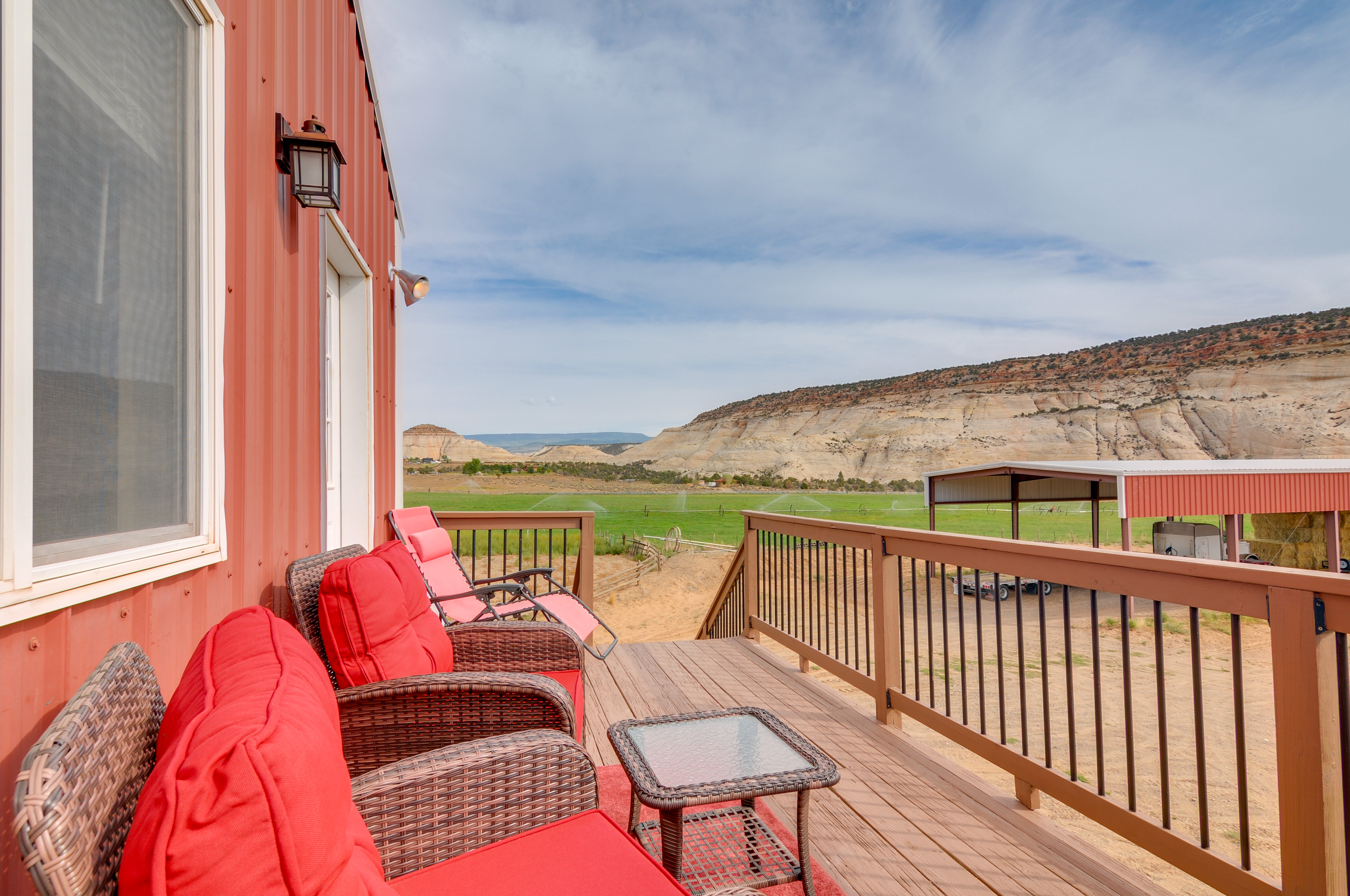 Charming Barn Apt in Boulder! Gateway to Parks!