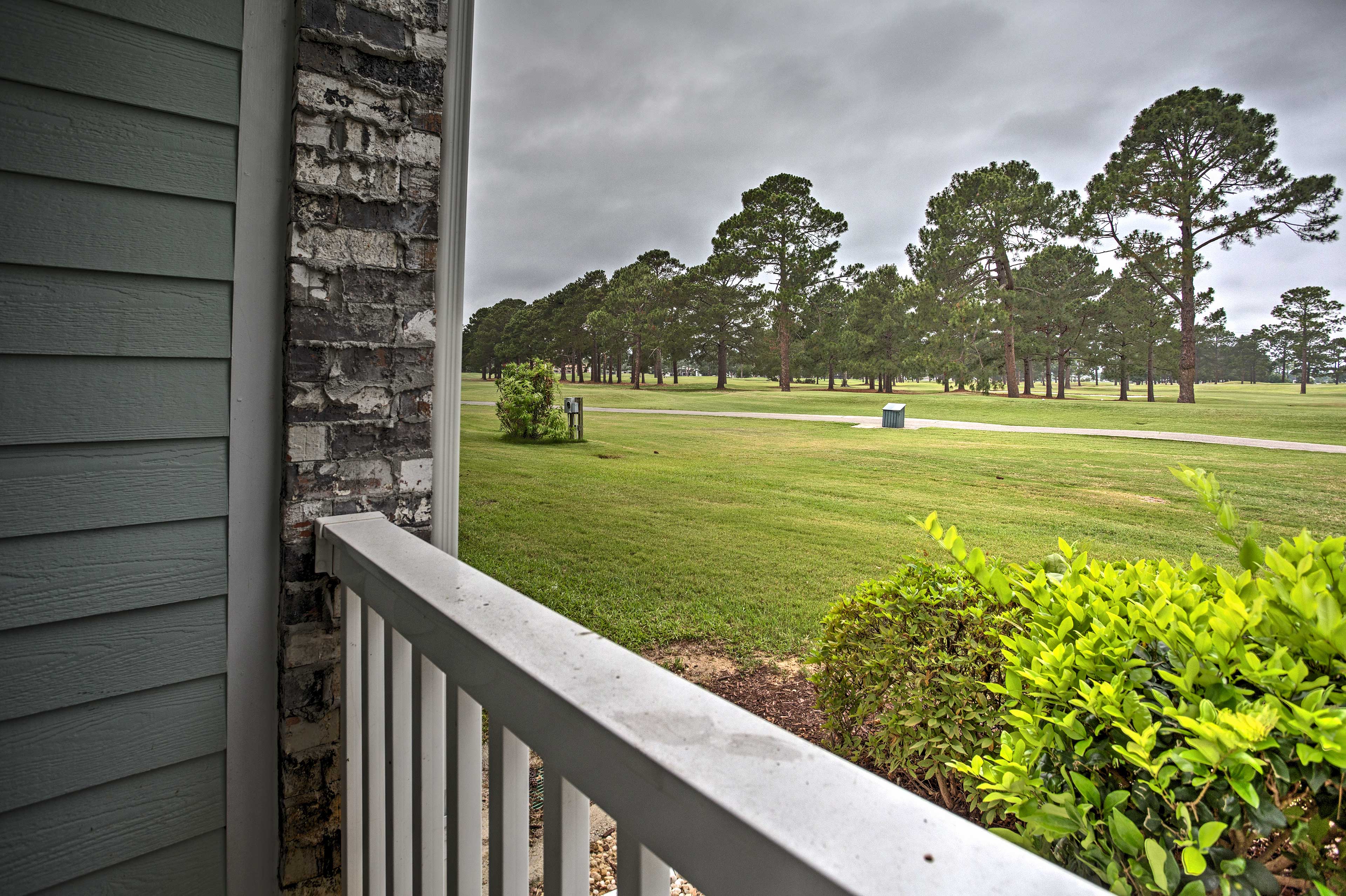 Property Image 1 - Charming Condo on Myrtlewood Golf Course w/ Pool!