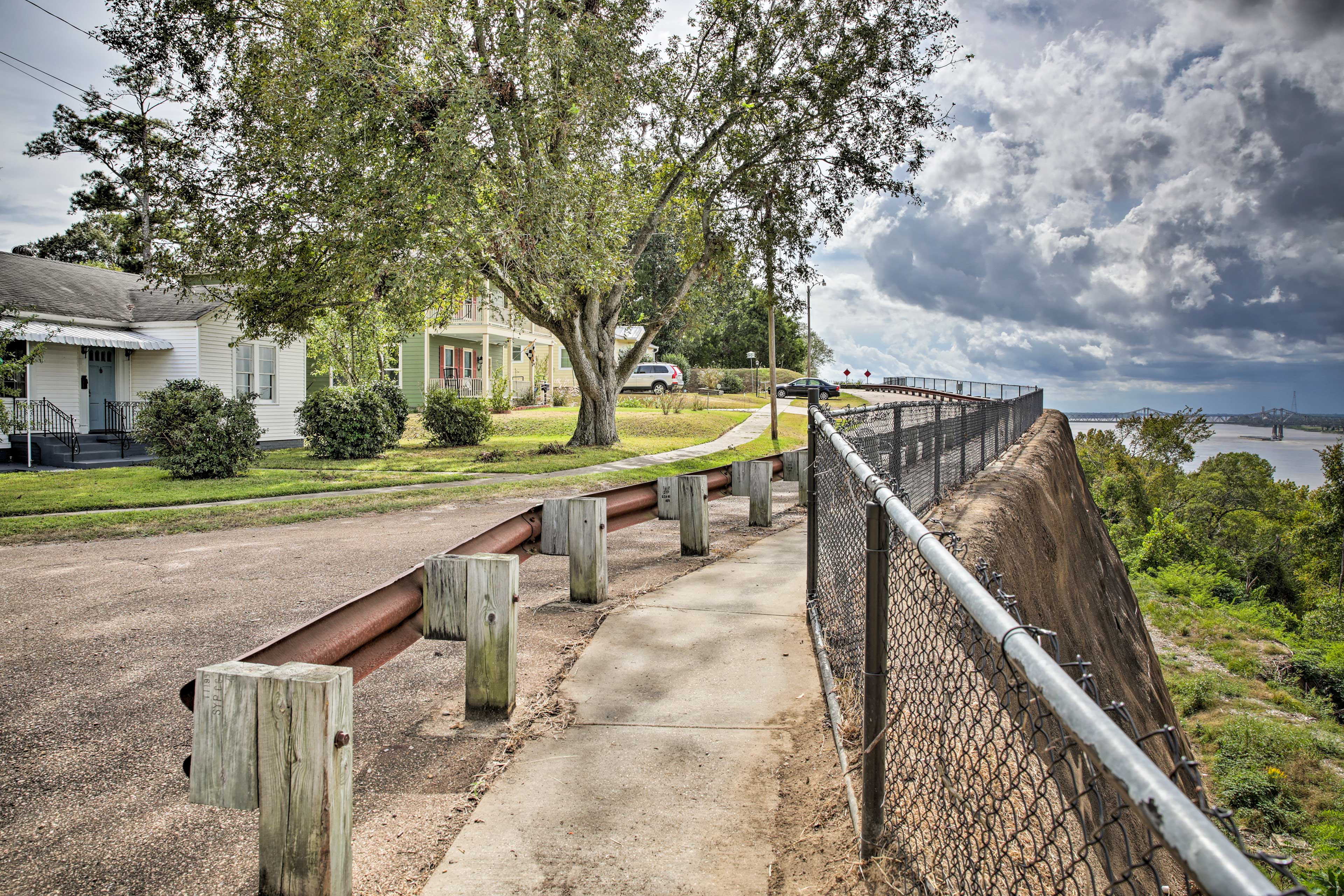 Property Image 2 - Charming Cottage w/ Mississippi River Views!