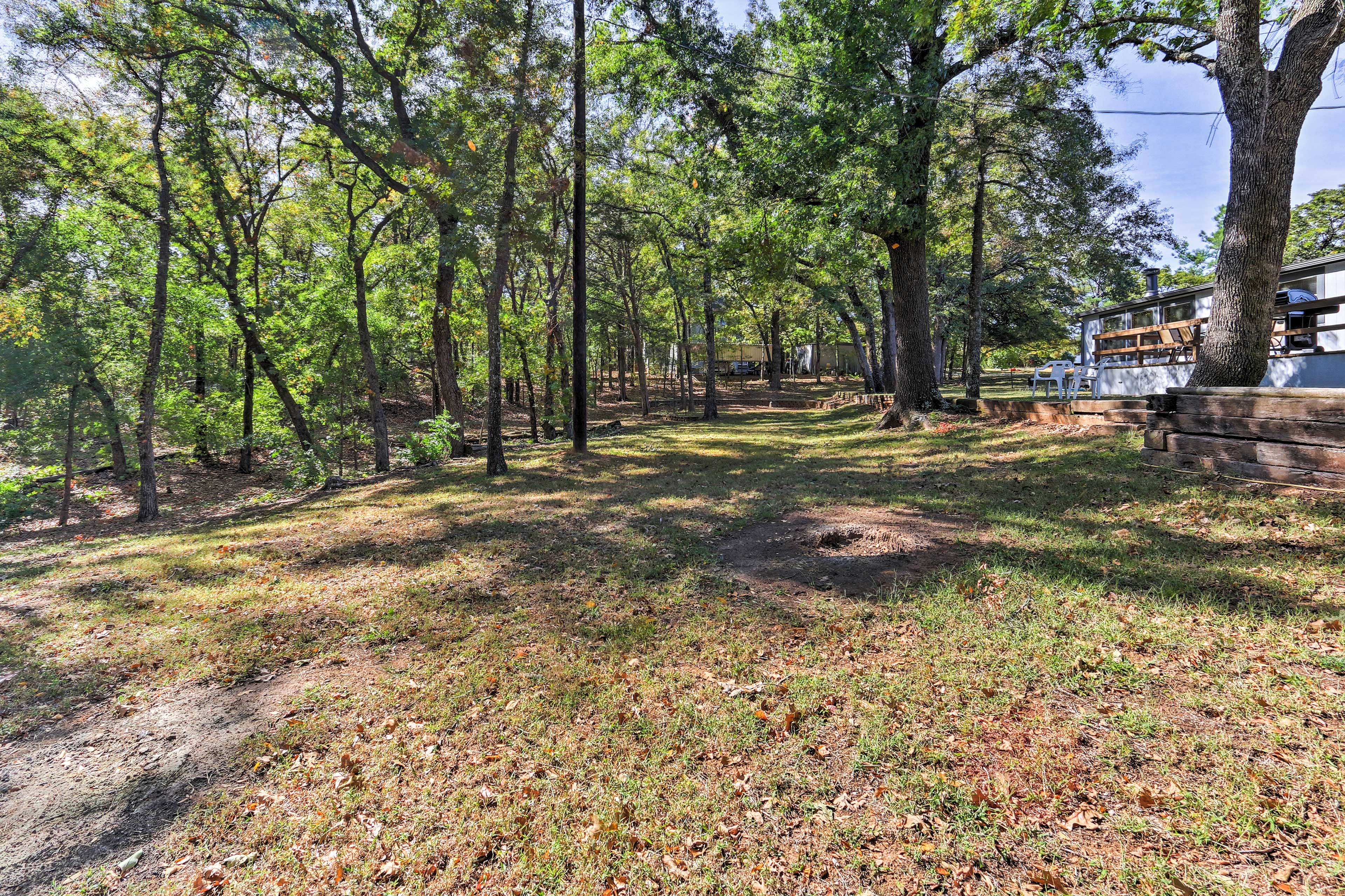 Property Image 1 - Charming Home w/ Deck & Yard - 1 Mi to Lake Texoma