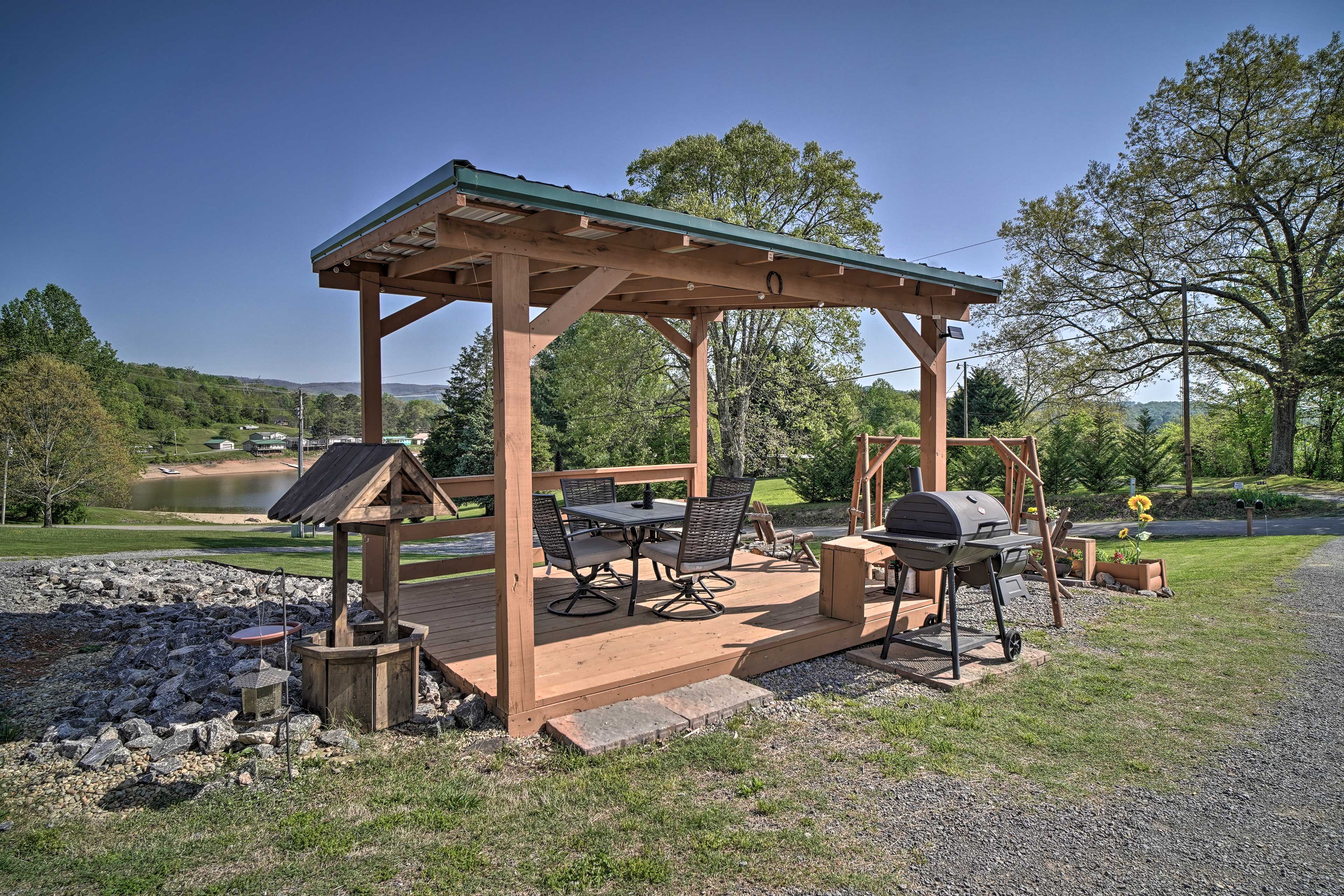 Property Image 2 - ‘River’s View’ - Cherokee Lake Cabin w/ Fire Pit!