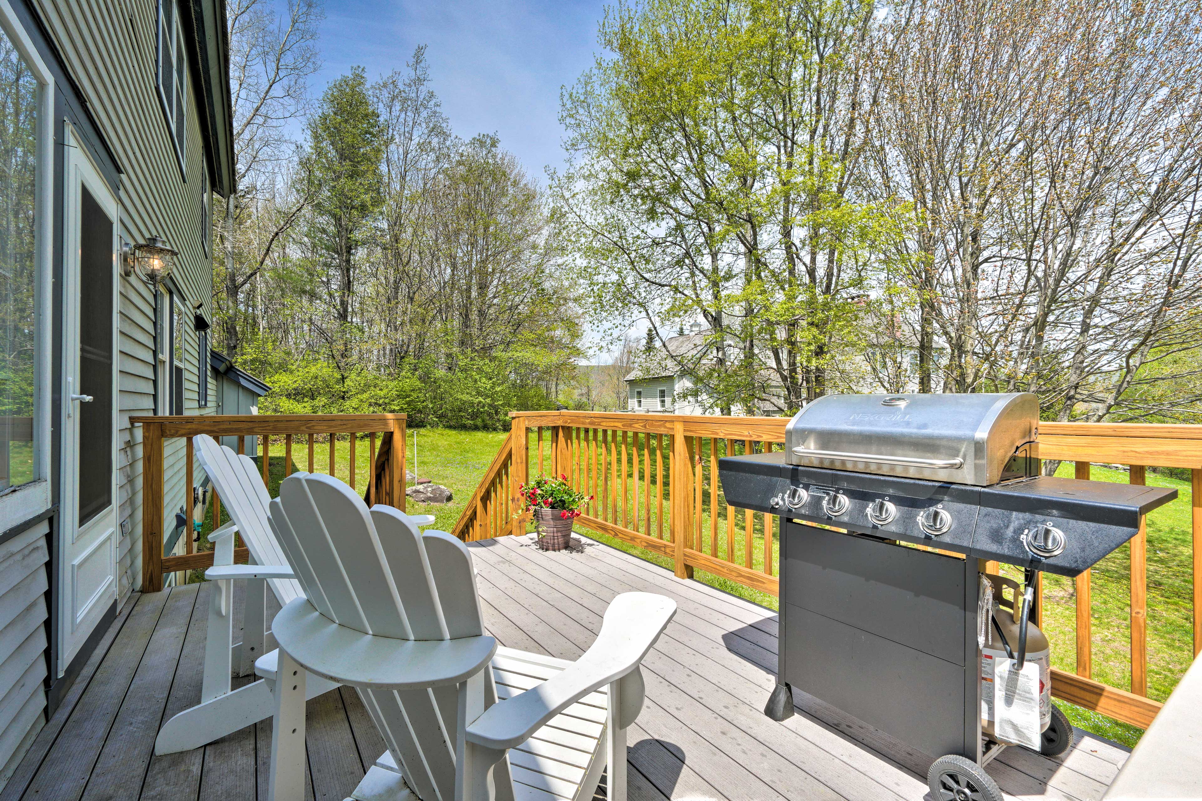 Property Image 2 - Chic Dover Home with Hot Tub: 4 Miles to Mt Snow!