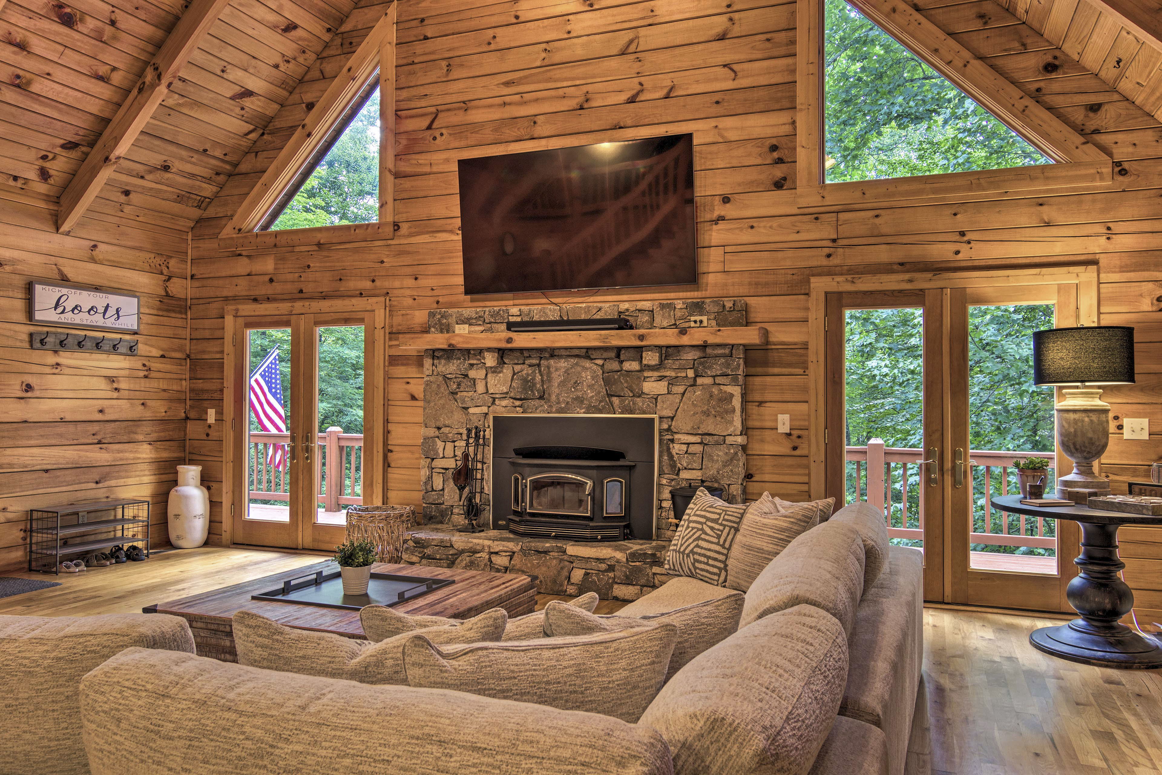 Property Image 2 - Chic Creekside Cabin, 25 Miles to Asheville