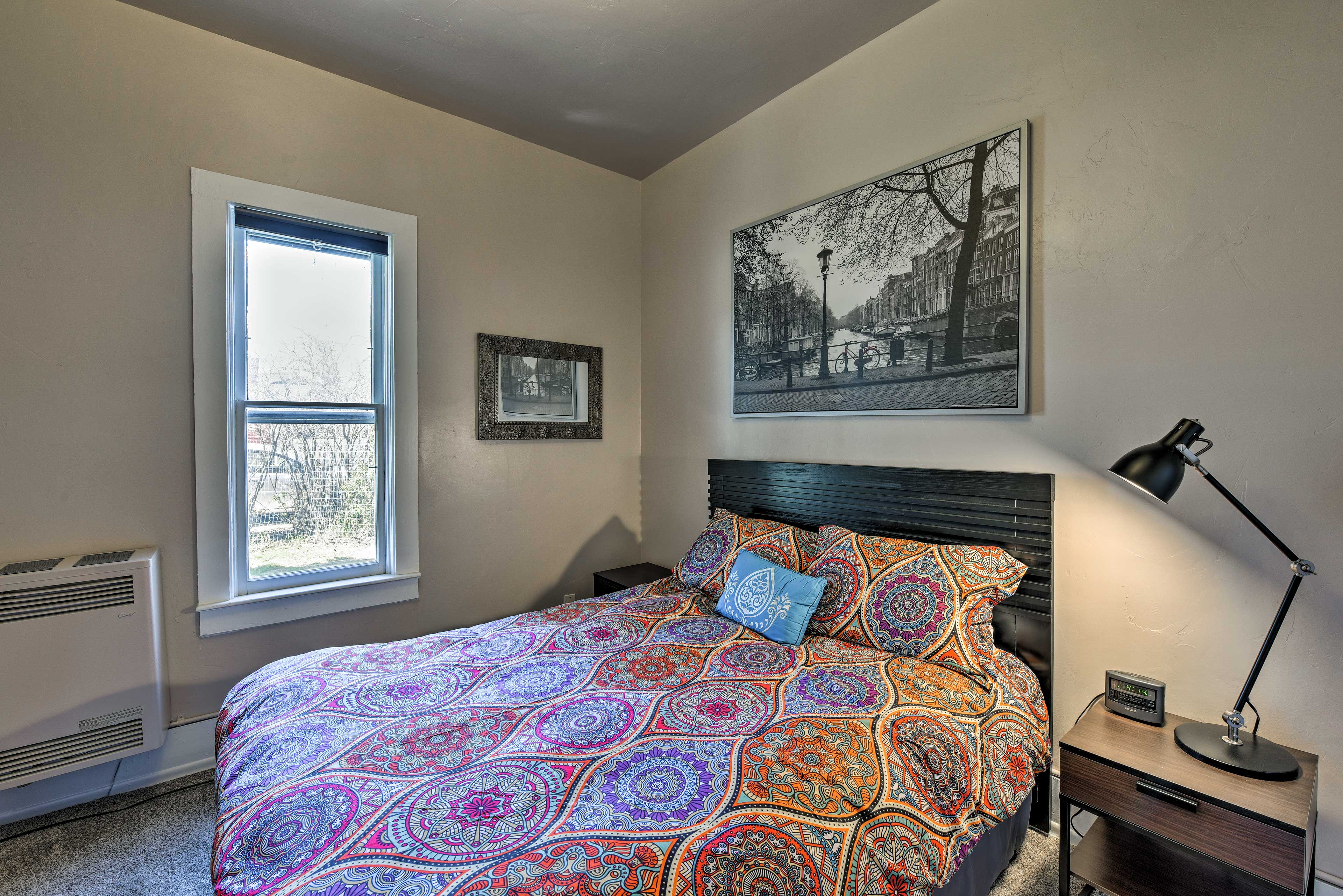 Chic Downtown Home w/ Grill, Steps to Main Street!