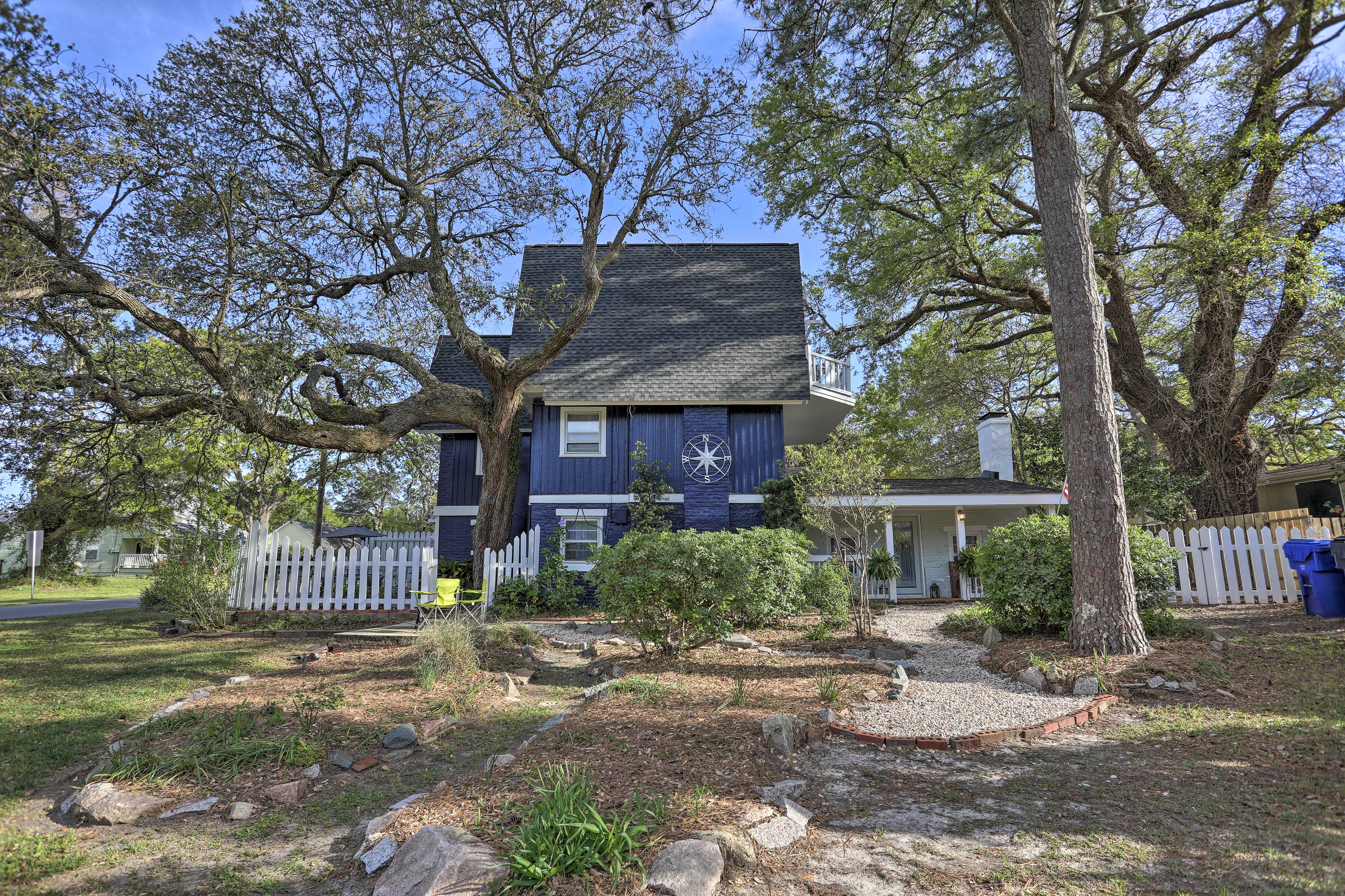 Property Image 2 - Coastal, Walkable Home in Historic Southport!