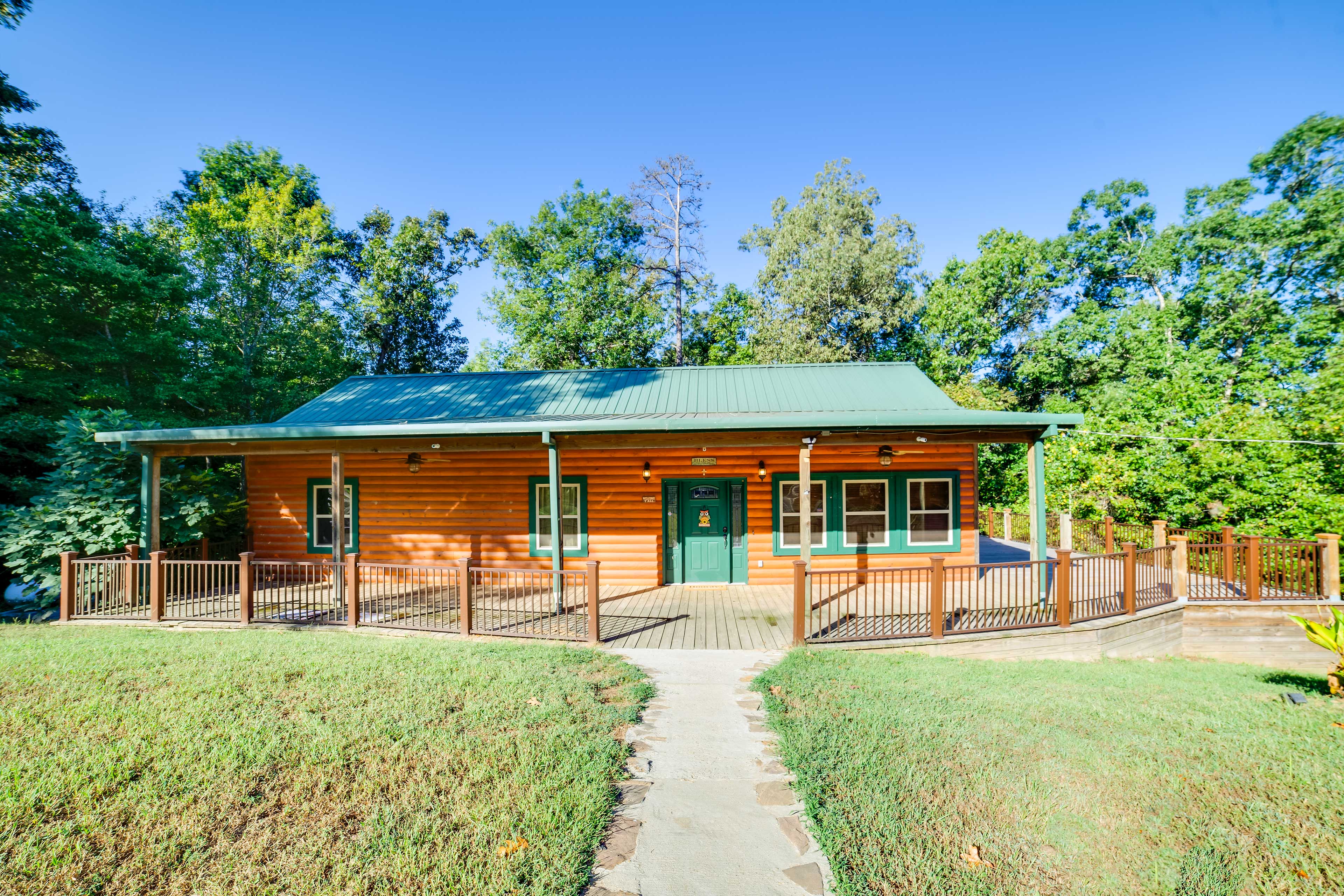 Property Image 1 - Coffeeville Cabin w/ Deck ~ 7 Mi to Grenada Lk