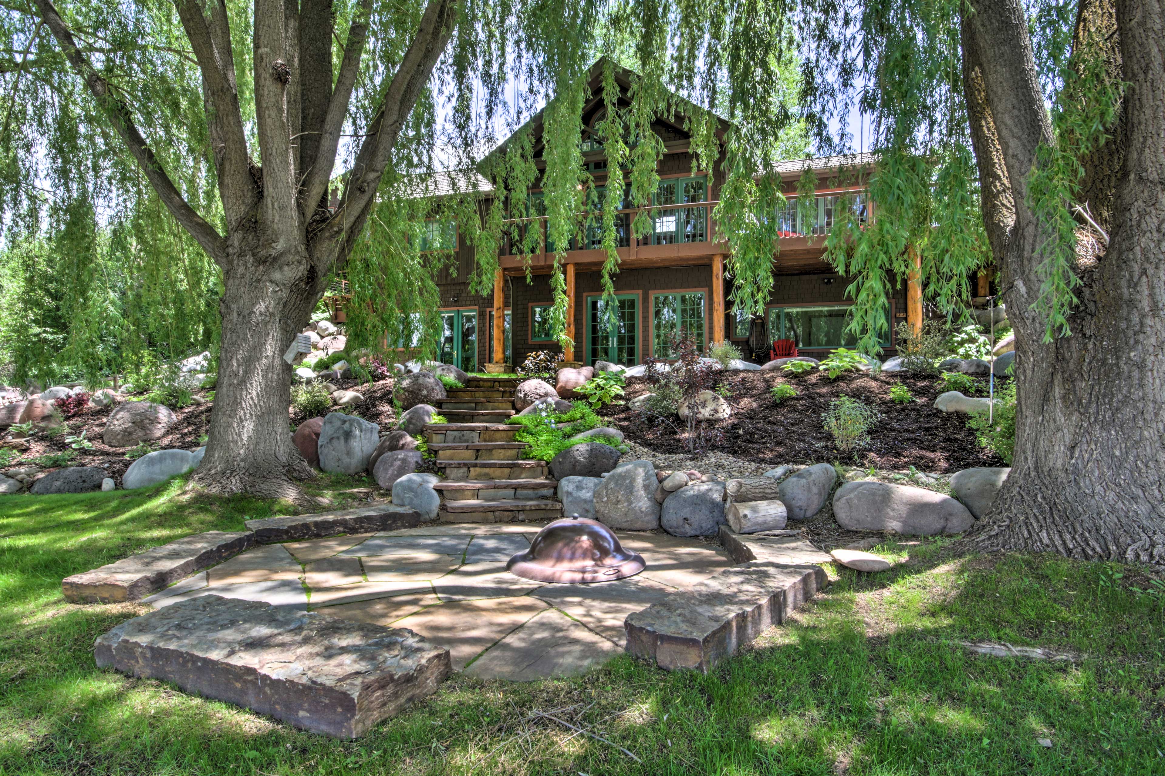 Property Image 1 - ‘Rivers Edge’ Mtn Home: Private Hot Tub & Views