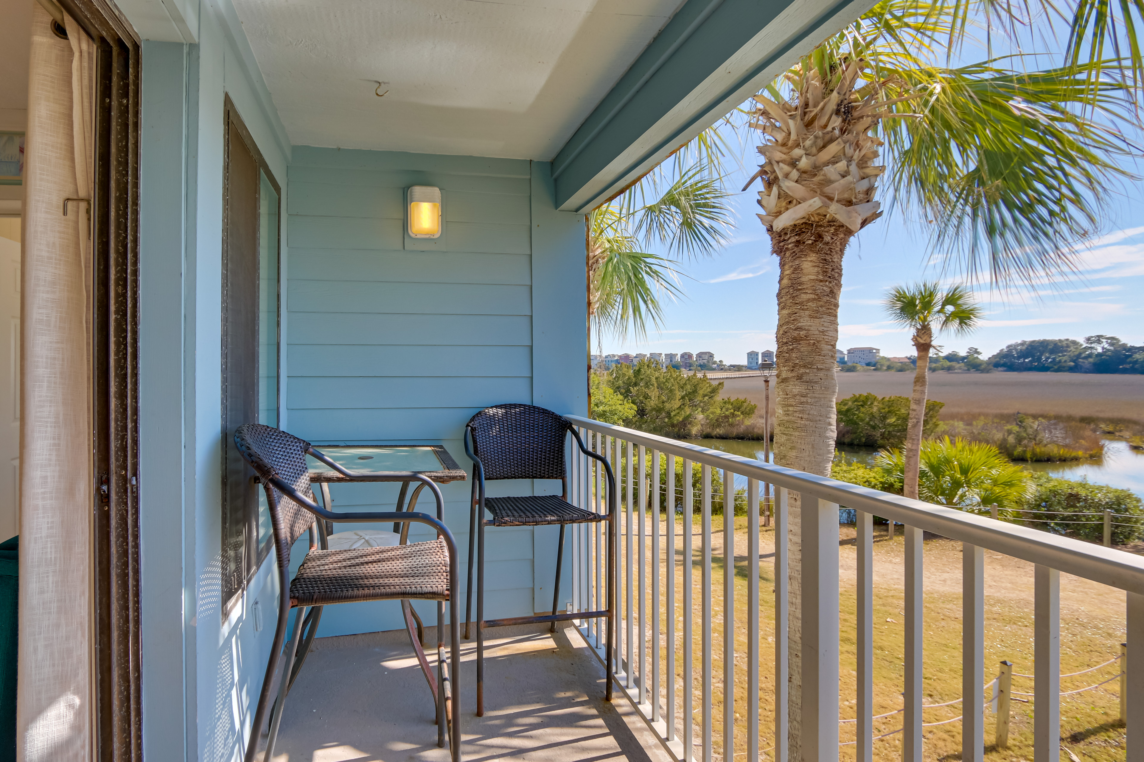 Property Image 1 - Hilton Head Condo w/ Pools, Sauna & Beach Access!