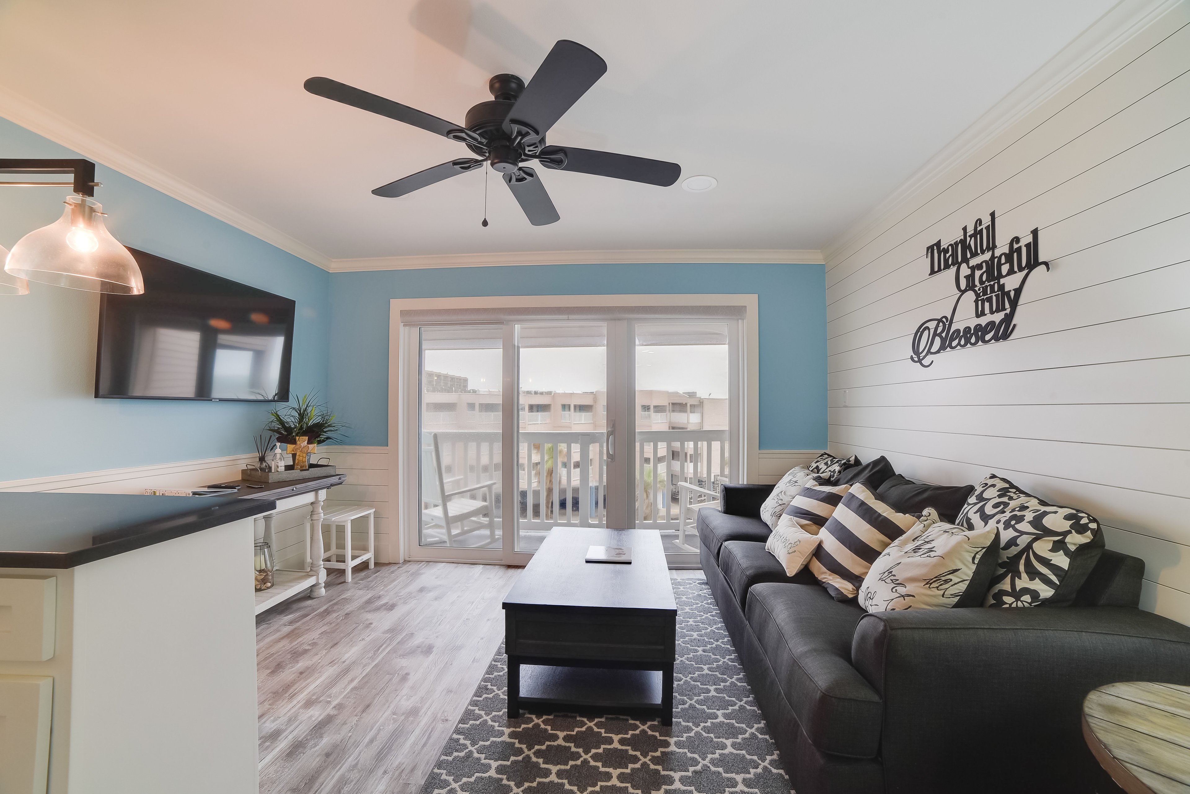 Pool & Direct Beach Access: Corpus Christi Escape