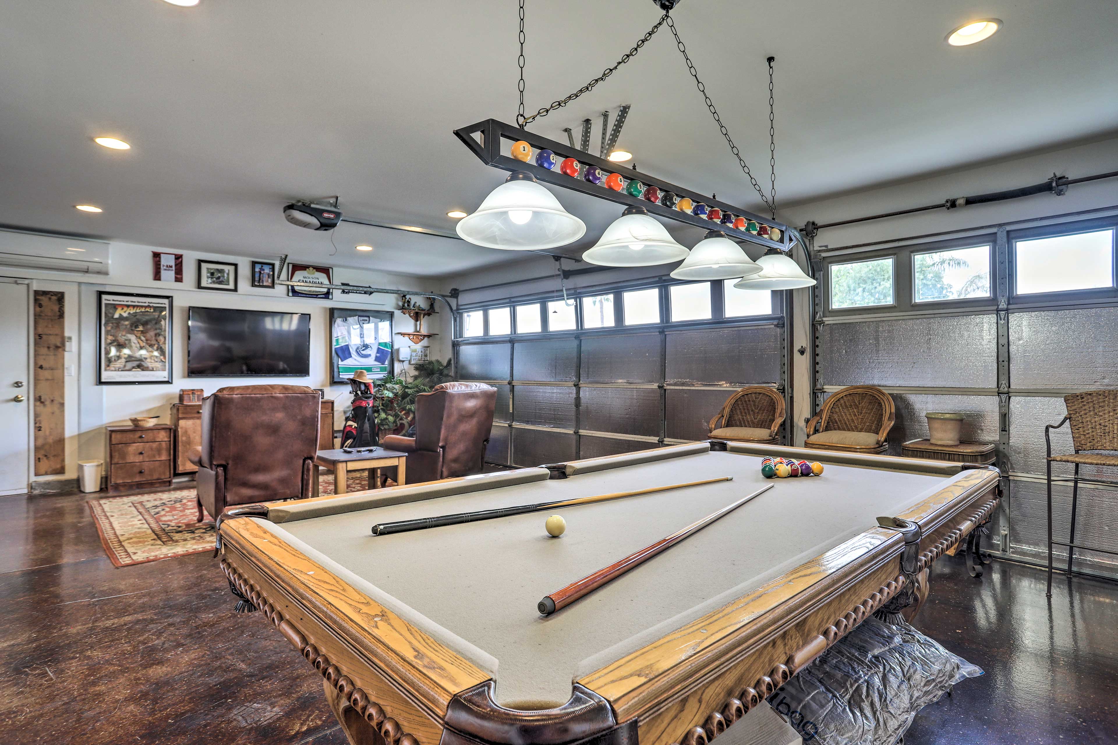 Property Image 2 - 065014: High-End 4 BR House: Game Room & Fire Pit
