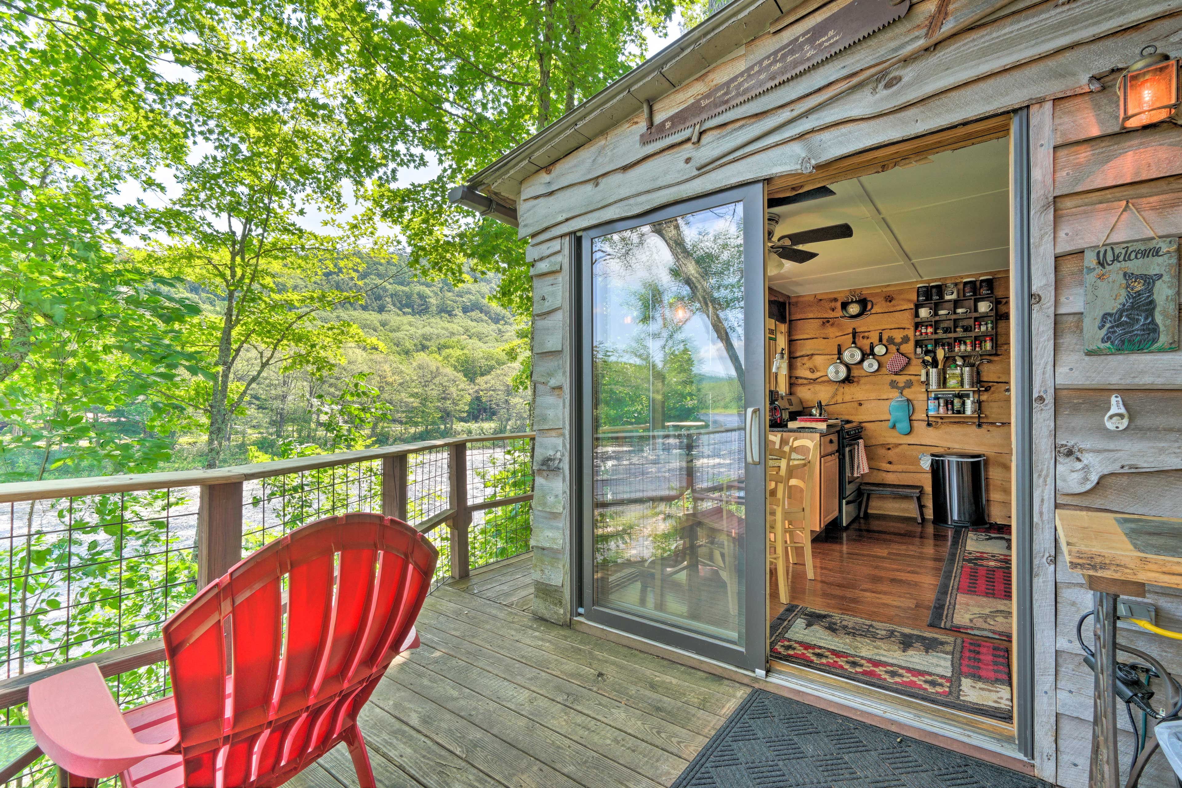 Adirondack Mountains Cottage Near Gore Mountain!