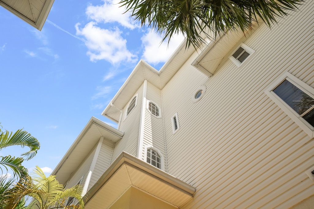 Island Sun by Siesta Key Luxury Rental Properties