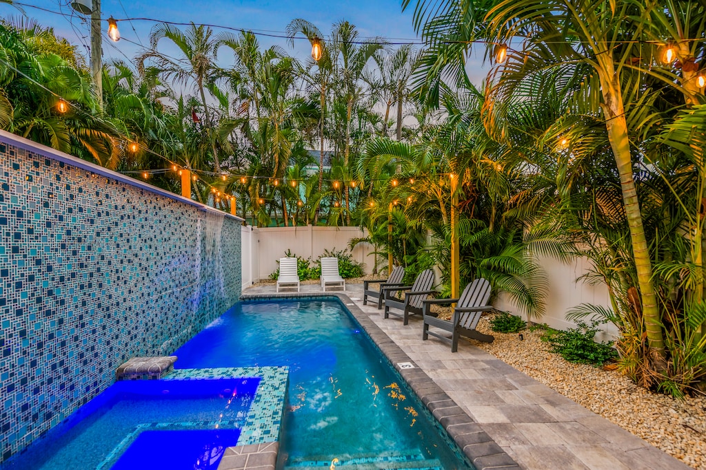 Private Pool and Spa