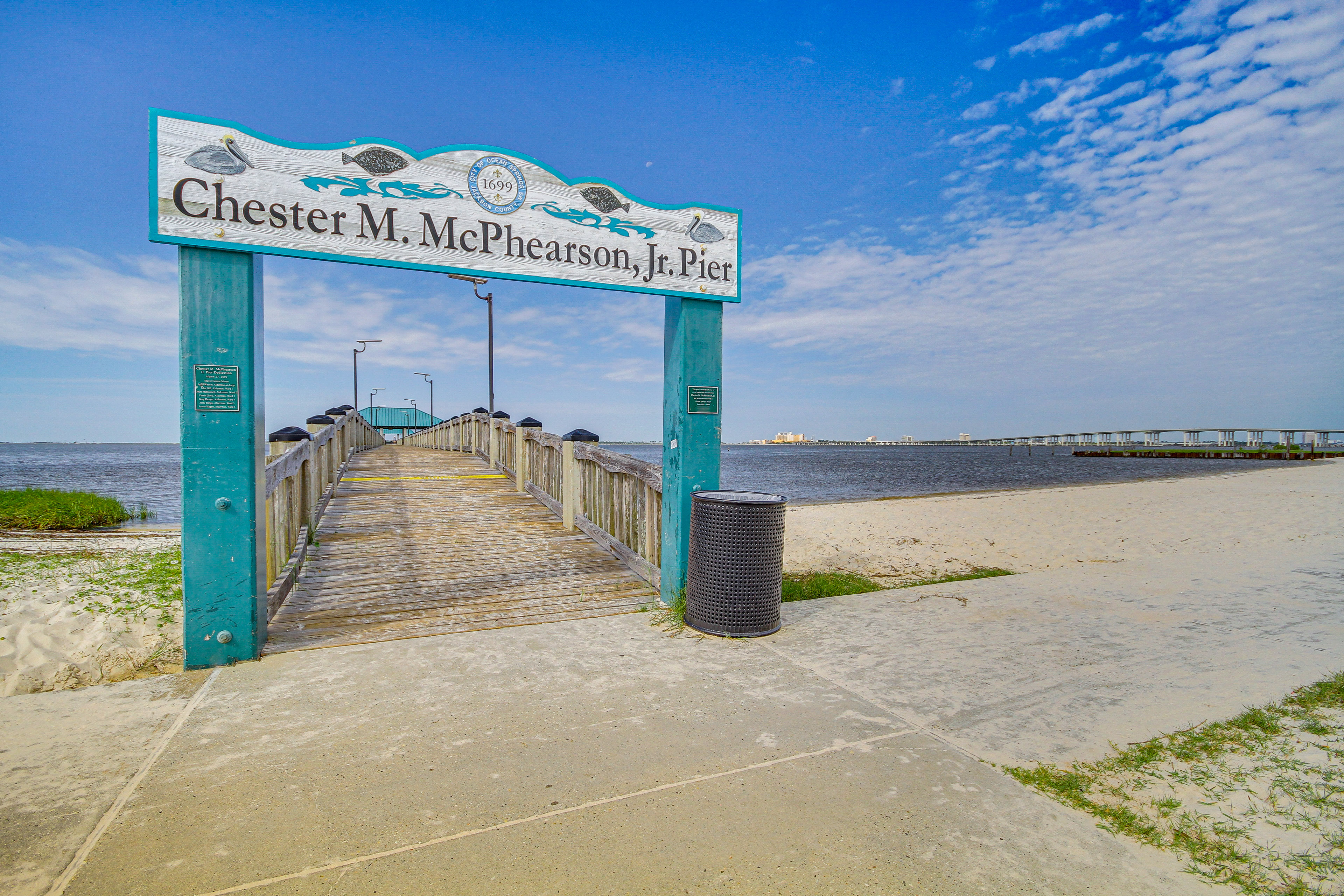 Mid-Century Dream Home < Half-Mile to Beach!