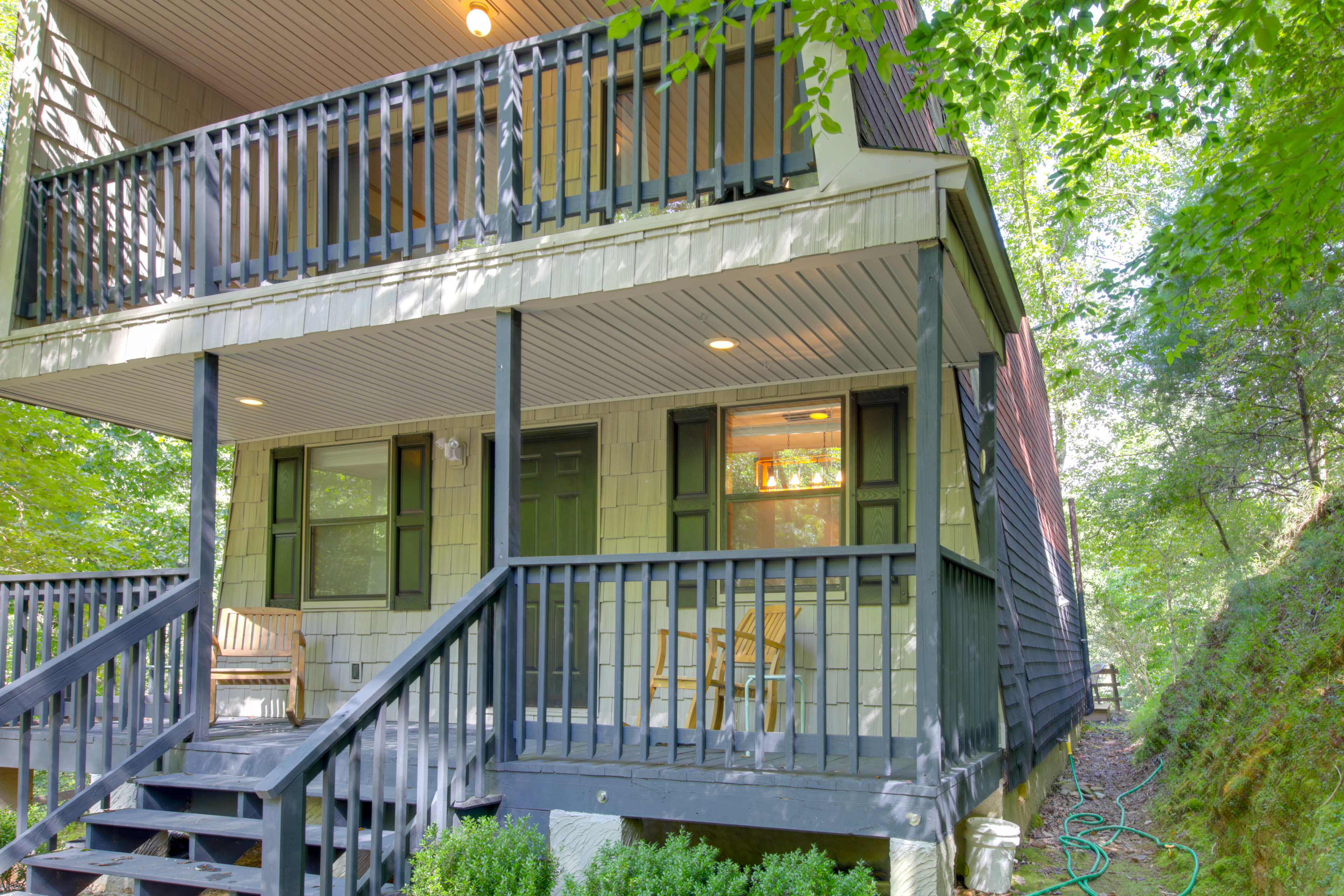 Pet-Friendly Ellijay Cabin in the Woods on 1 Acre!