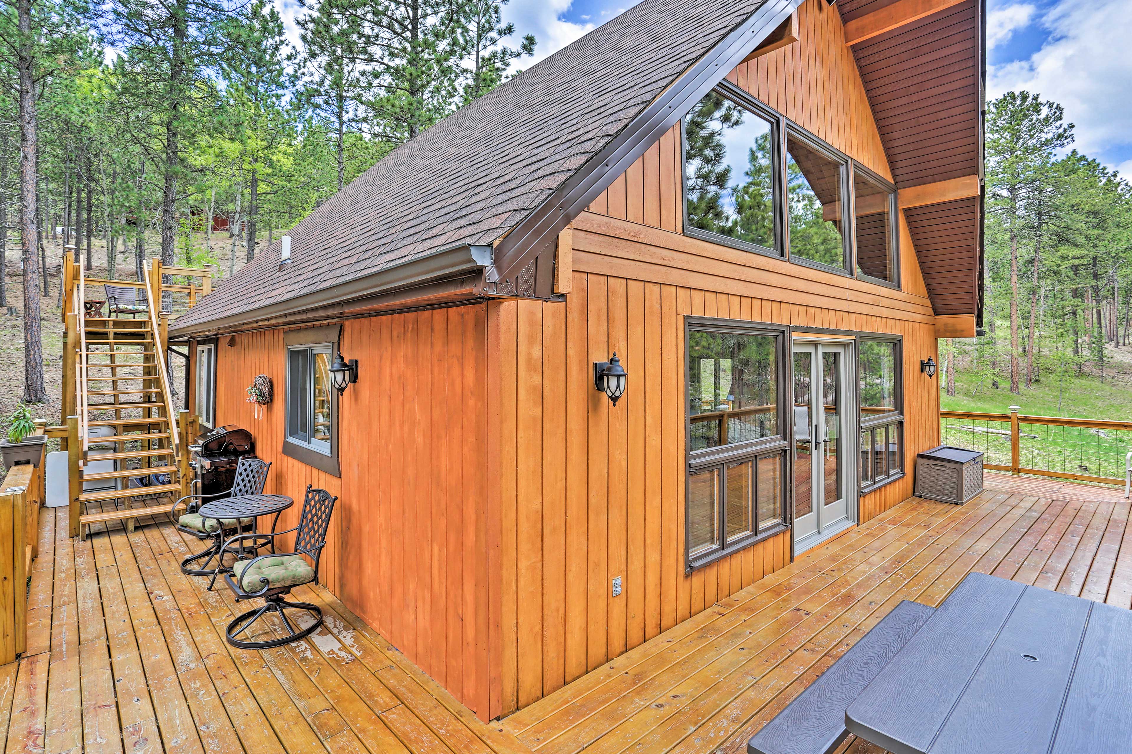 Property Image 2 - Modern Black Hills Cabin w/ Loft & Wraparound Deck