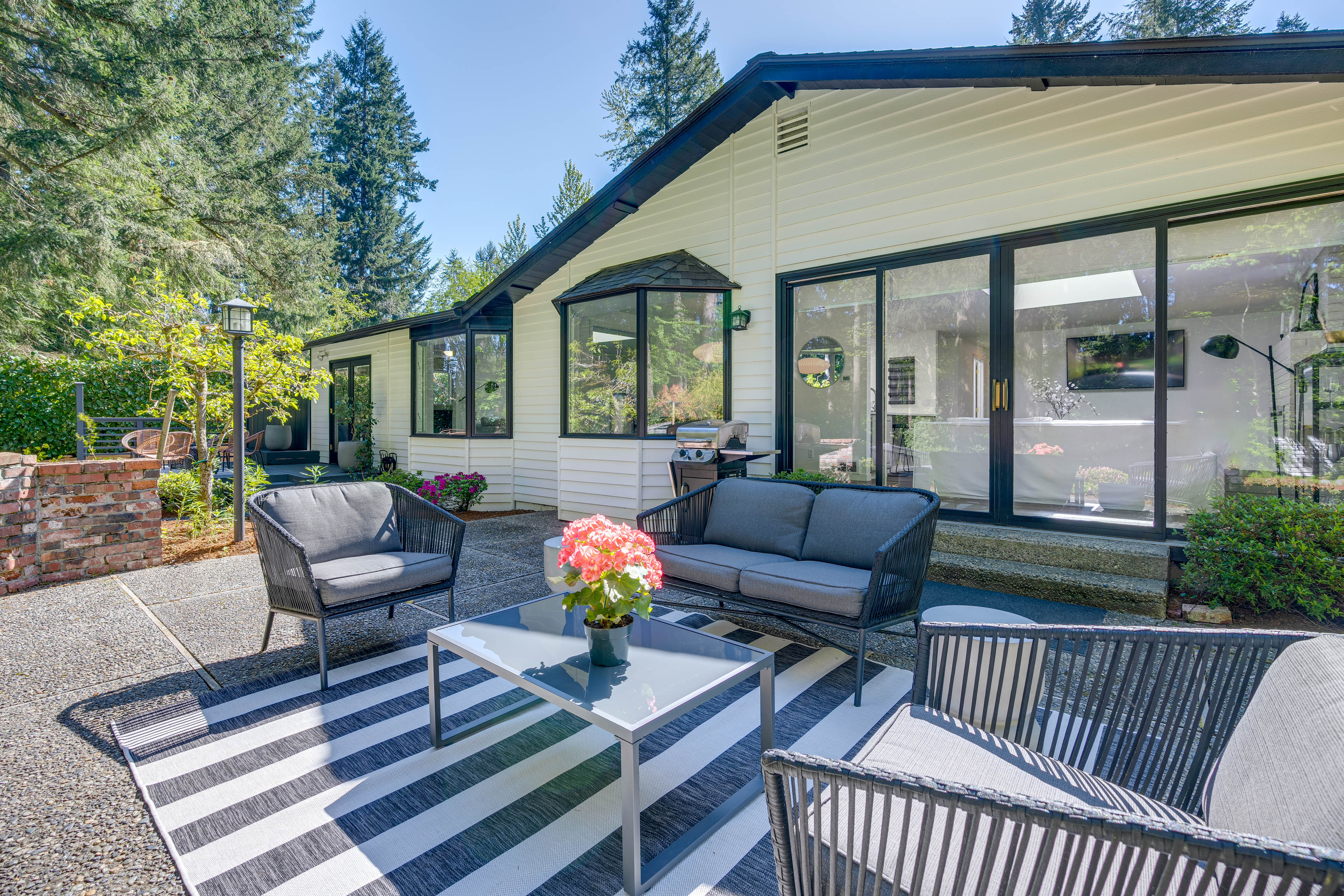 Property Image 2 - Modern Home: 3 Miles to Woodinville Wine Country!