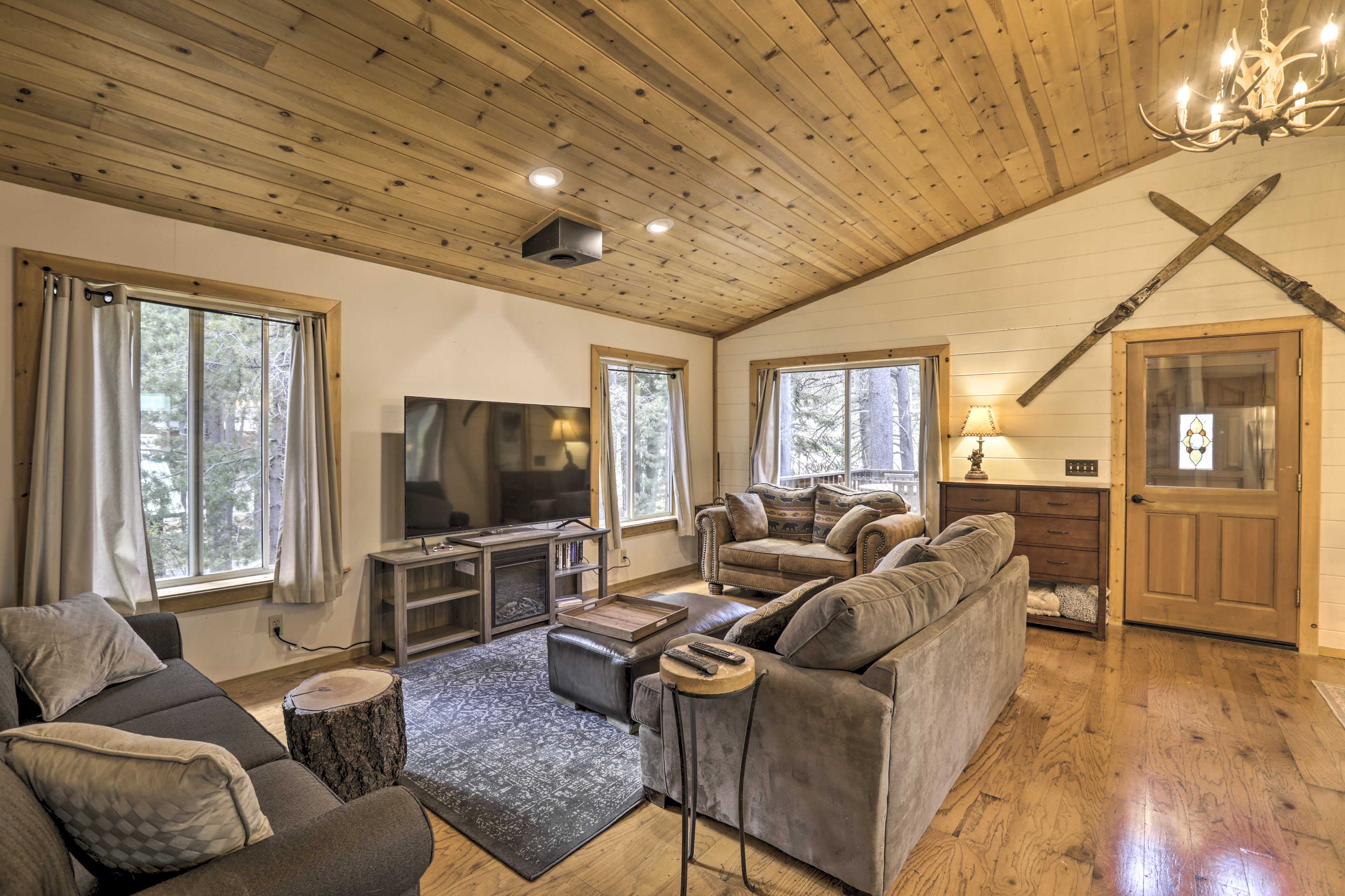 Property Image 2 - Game Room: Mountain Chalet 5 Mi to Donner Lake