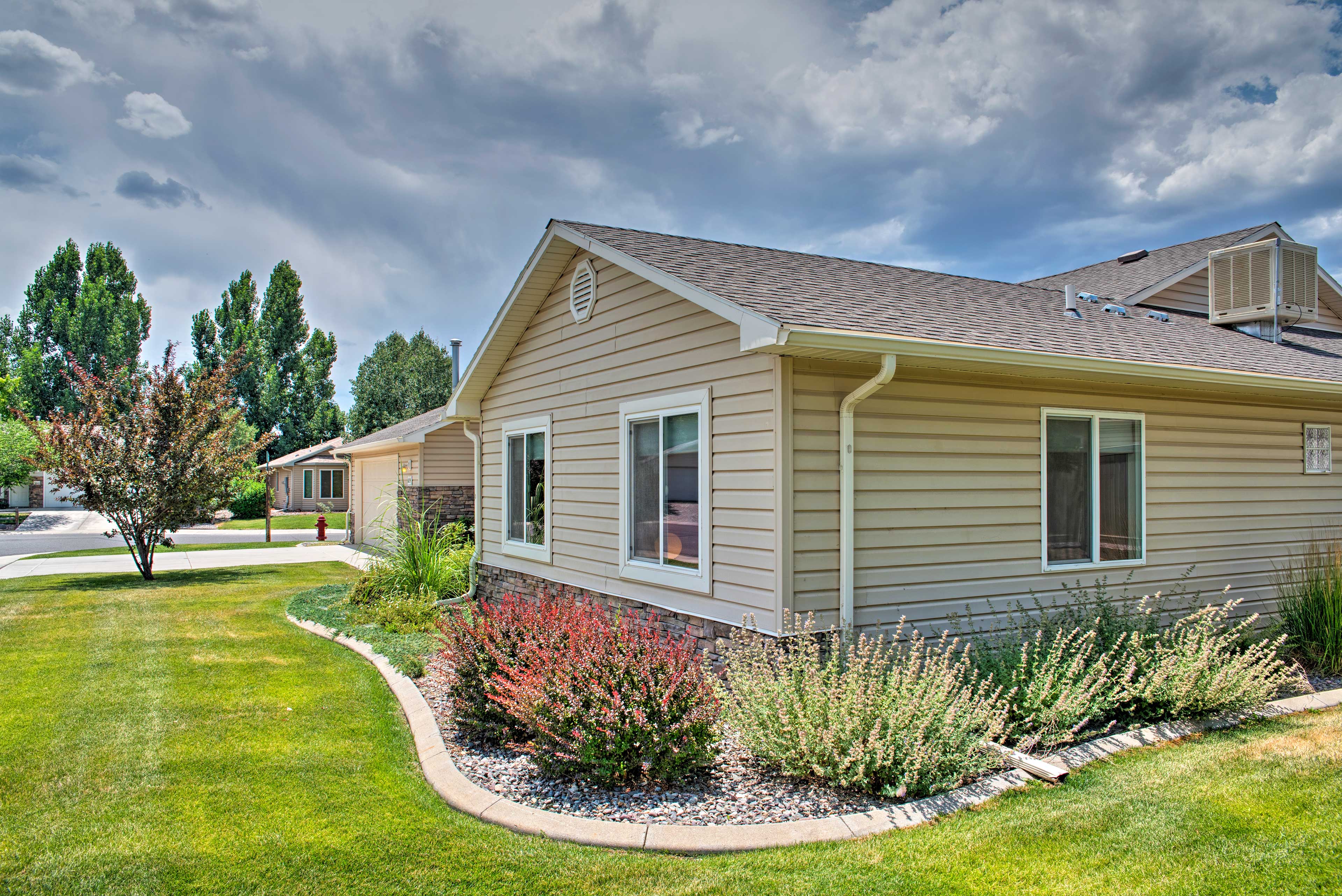 Property Image 1 - Montrose Townhome 13 Mi to Black Canyon Nat’l Park