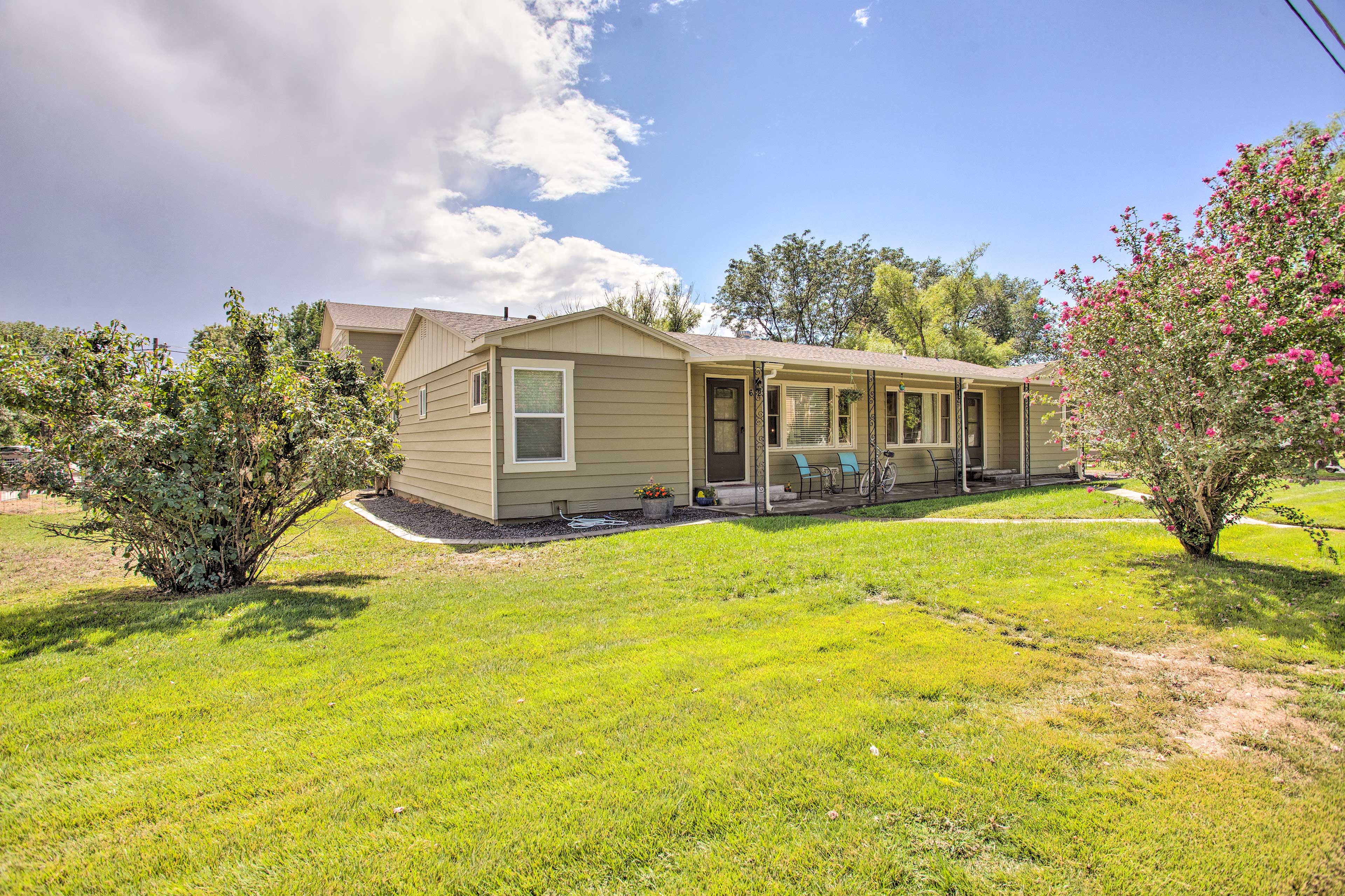 Well-Appointed Fruita Townhome: Hike & Bike Nearby