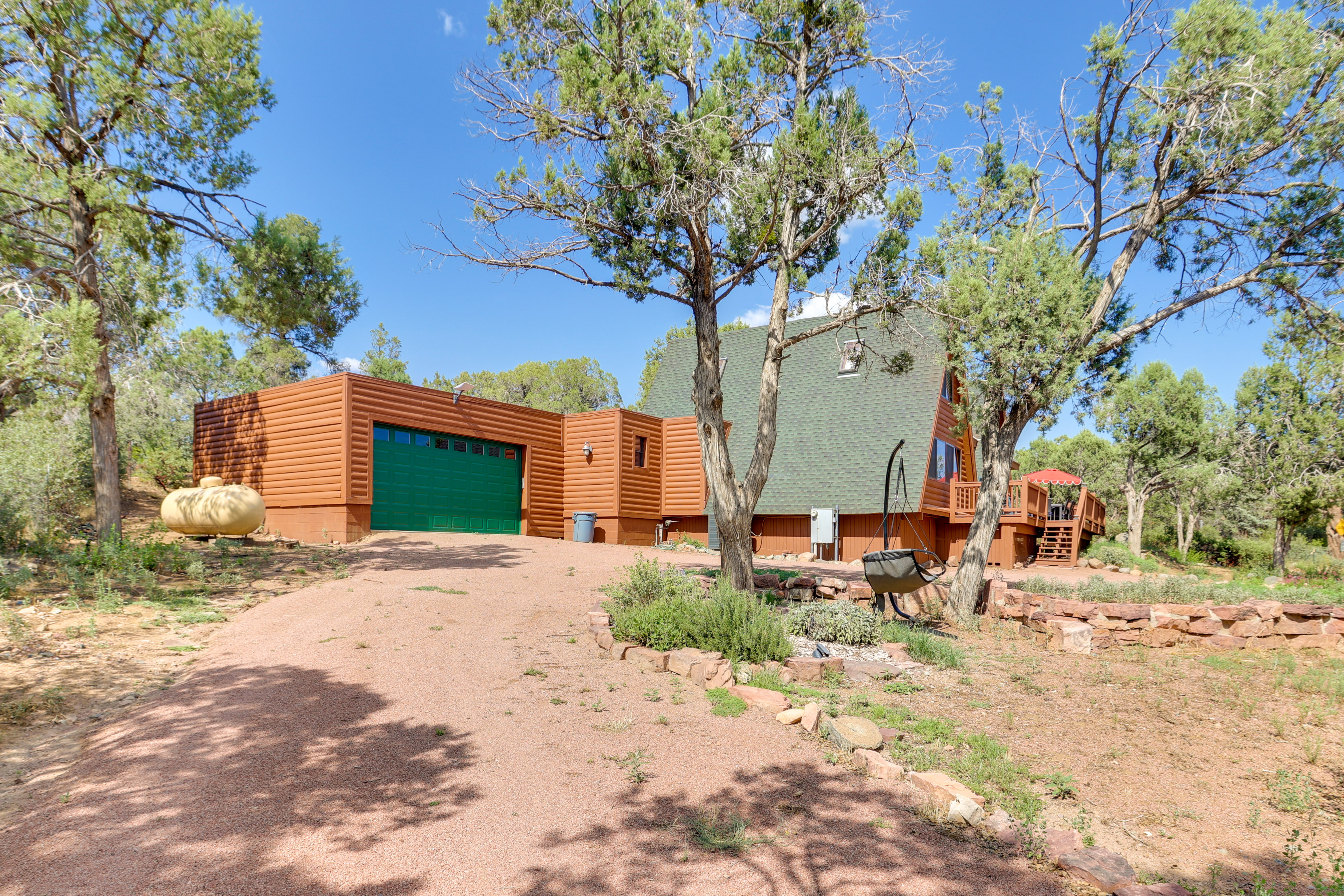 Property Image 2 - Dog-Friendly Payson Getaway w/ Mtn Views & Hot Tub