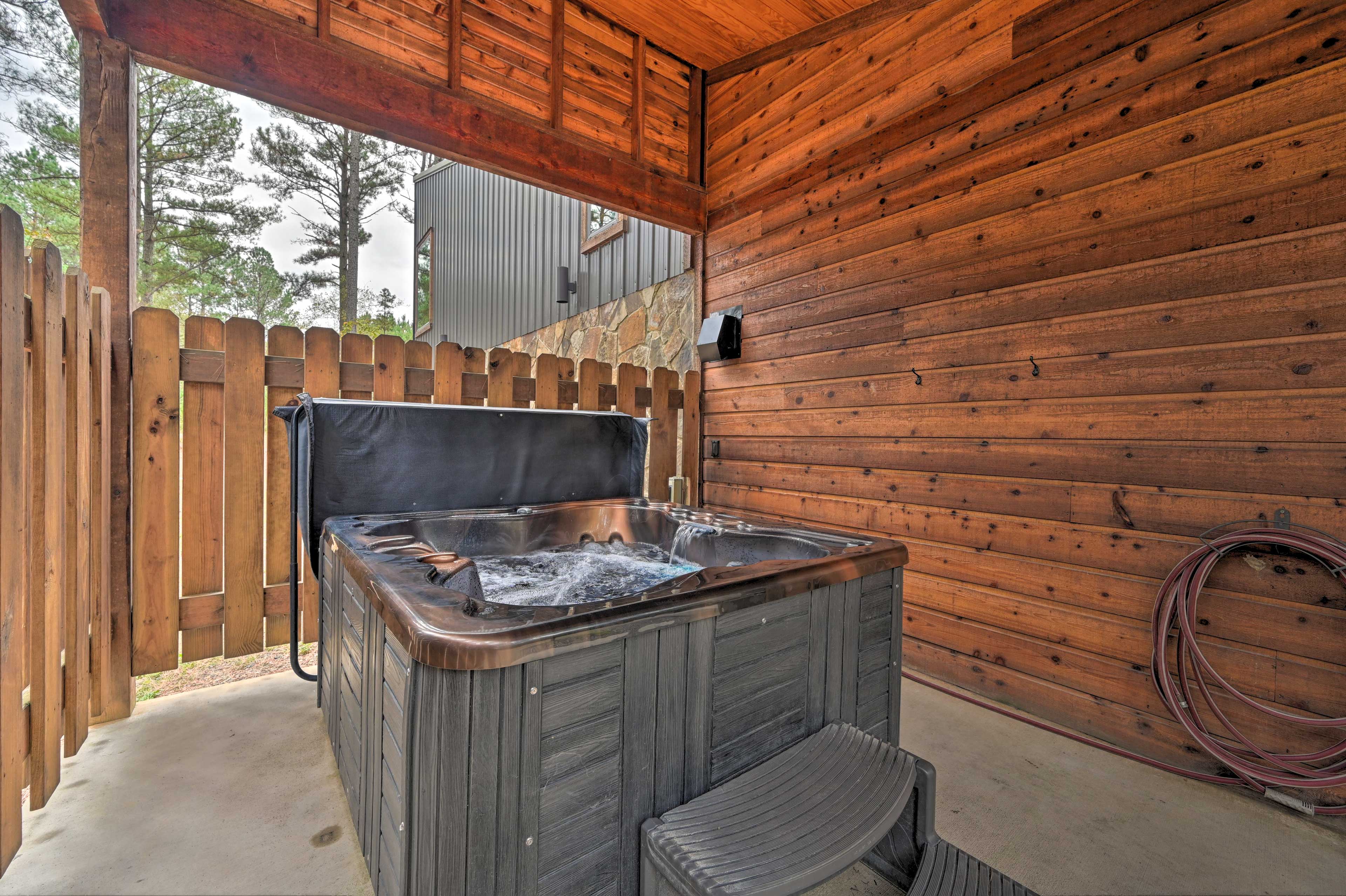 Property Image 2 - Broken Bow Cabin w/ Hot Tub: 6 Mi to Lake!