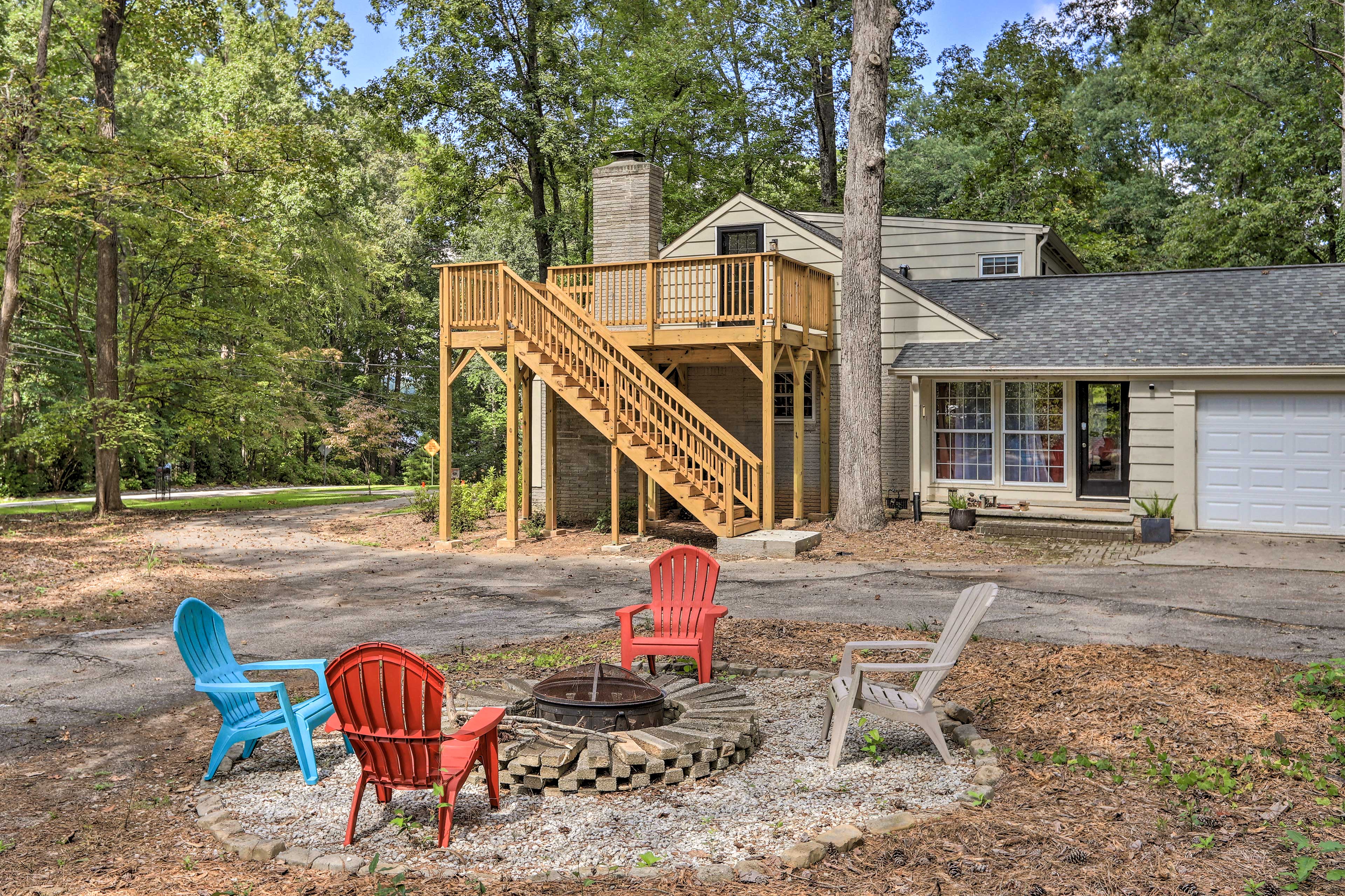 Property Image 1 - ’Sky Terrace’ Modern Apartment in Jonesboro!